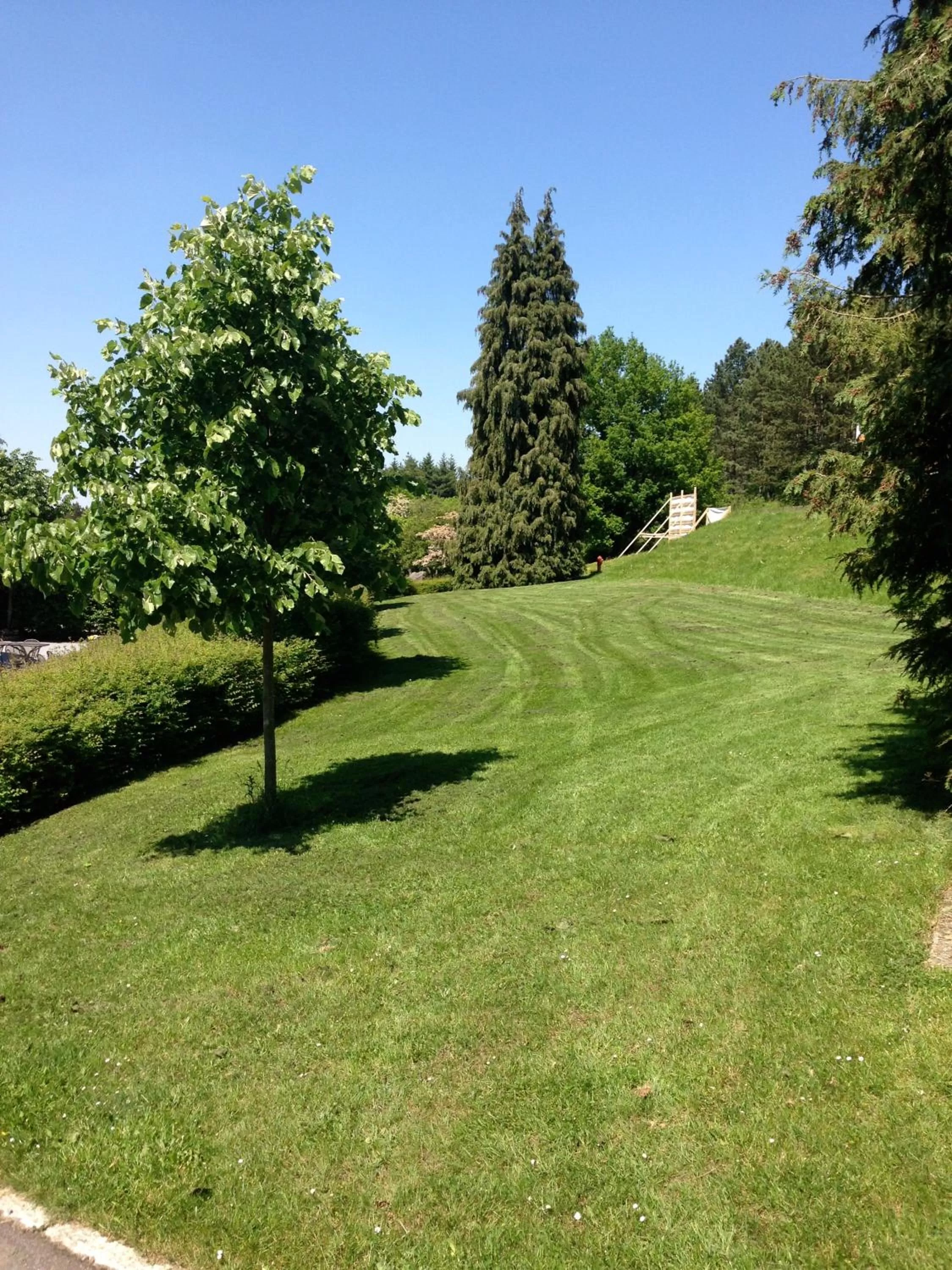 Garden in Mont-des-Pins
