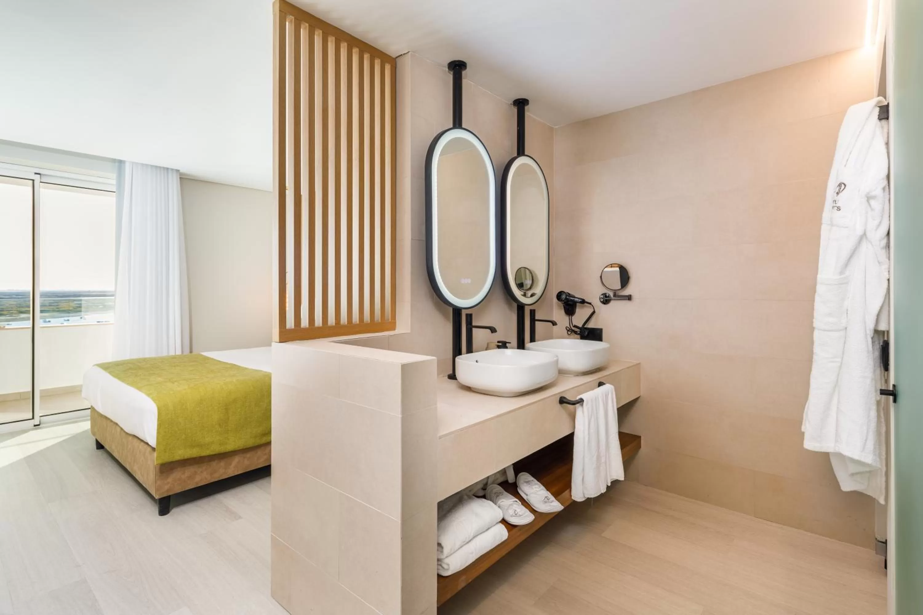 Bathroom, Bed in AP Eva Senses