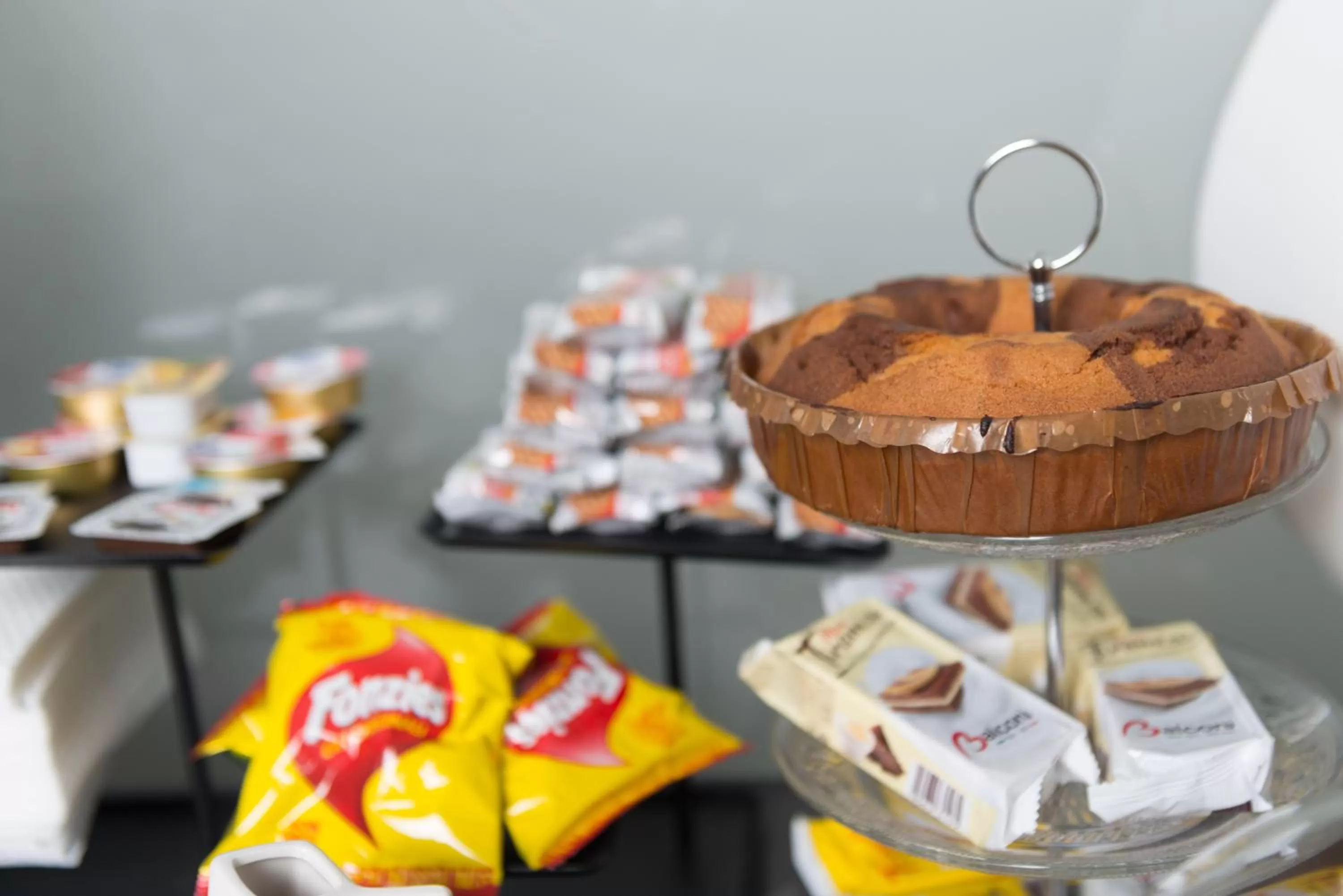 Breakfast in Camera Ardea