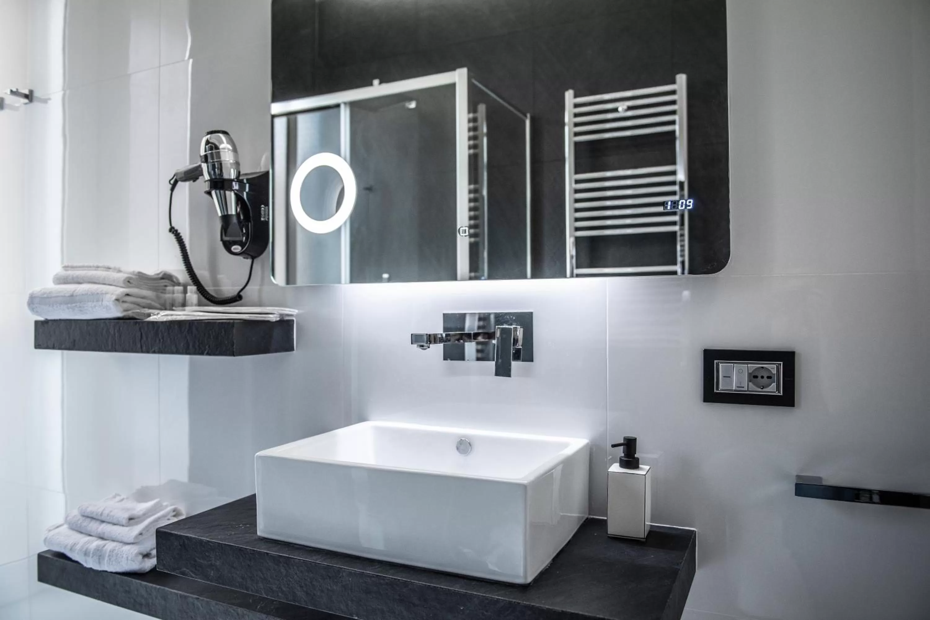 Bathroom in Rettifilo 201 Exclusive Rooms