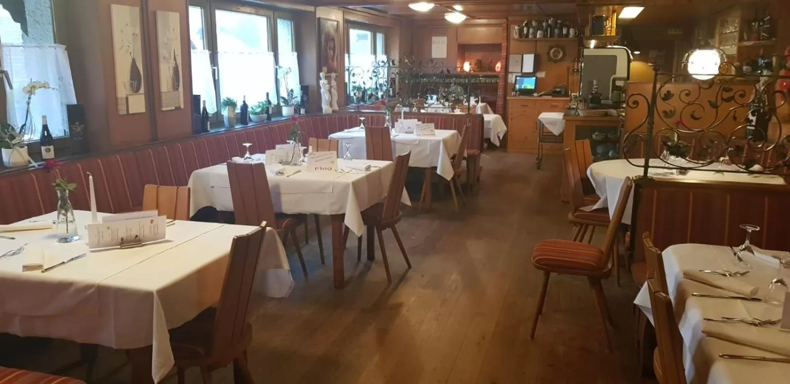 Restaurant/places to eat in Alemannenhof Hotel Engel