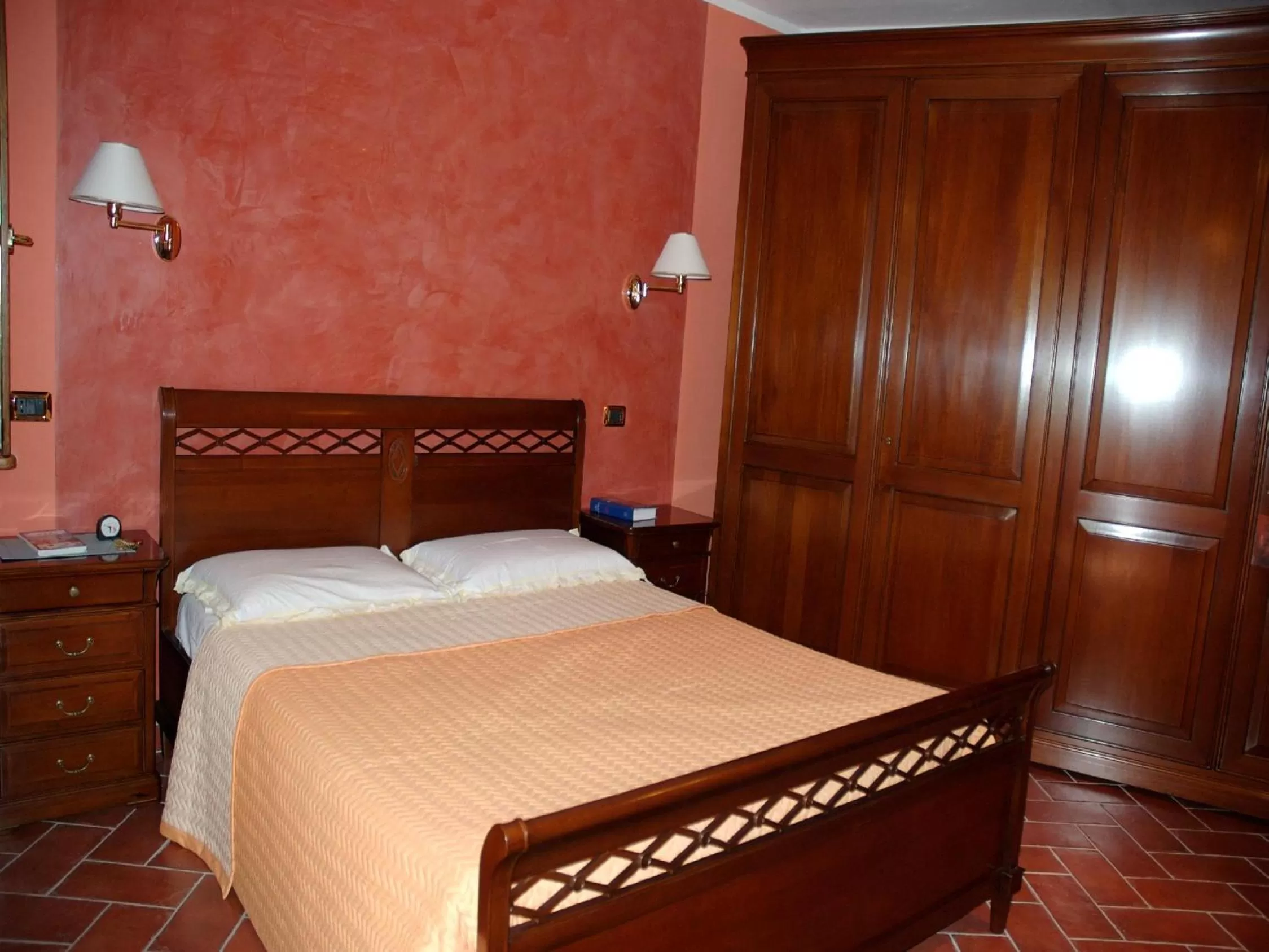 Bed in Albergo Miramonti