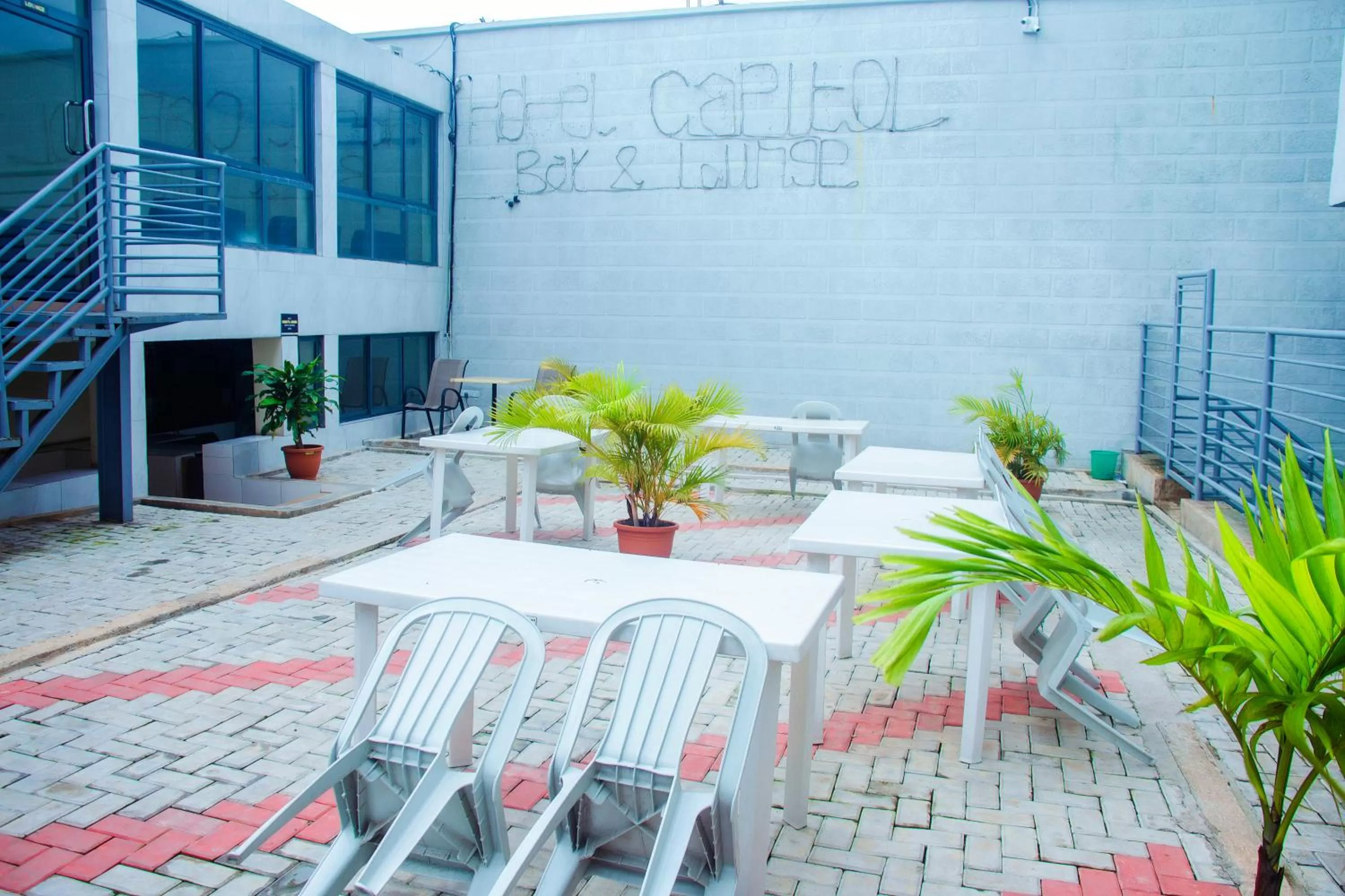 Lounge or bar in Hotel Capitol