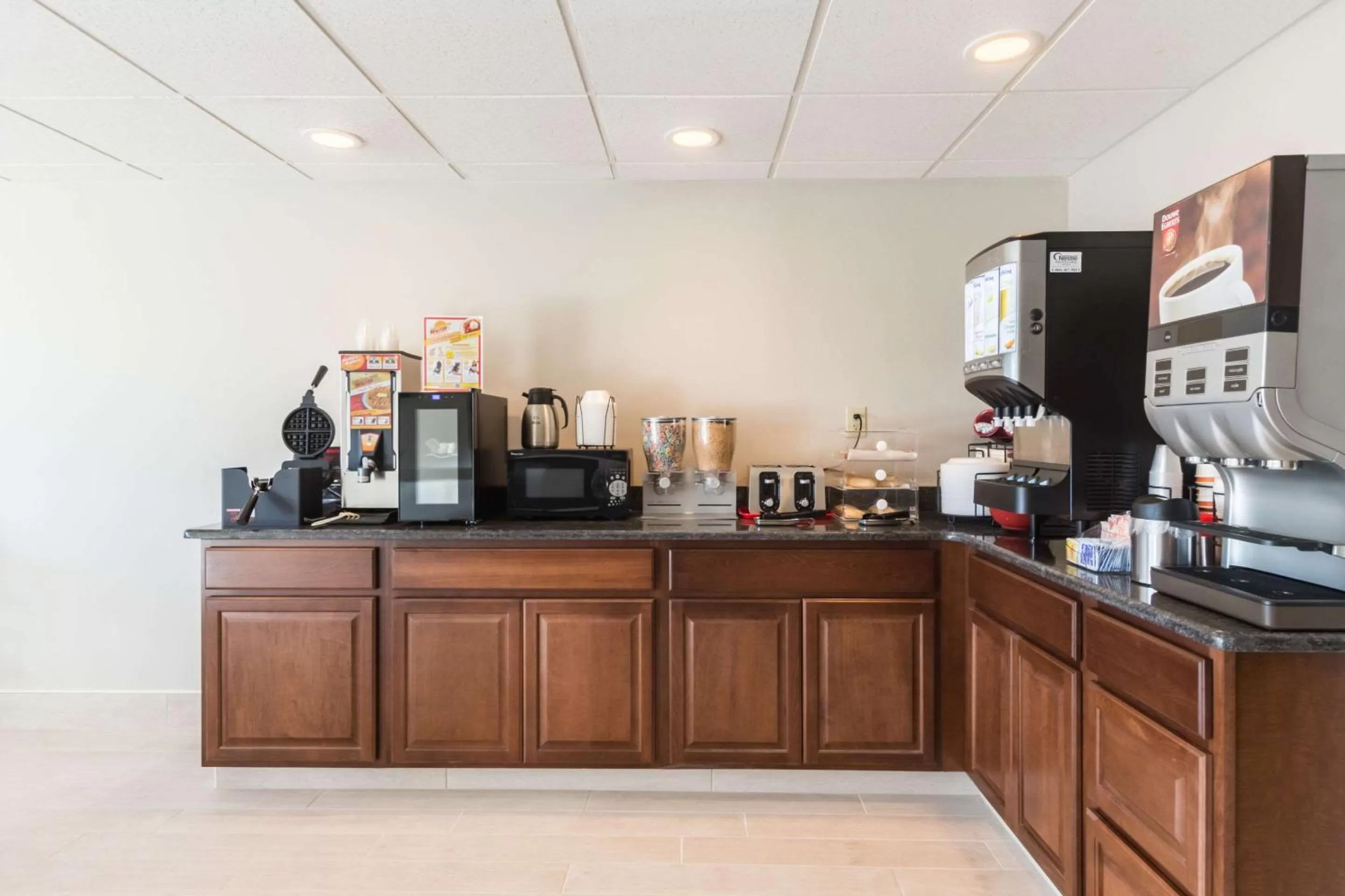 Restaurant/places to eat in Econo Lodge Harrisburg - Southwest of Hershey Area