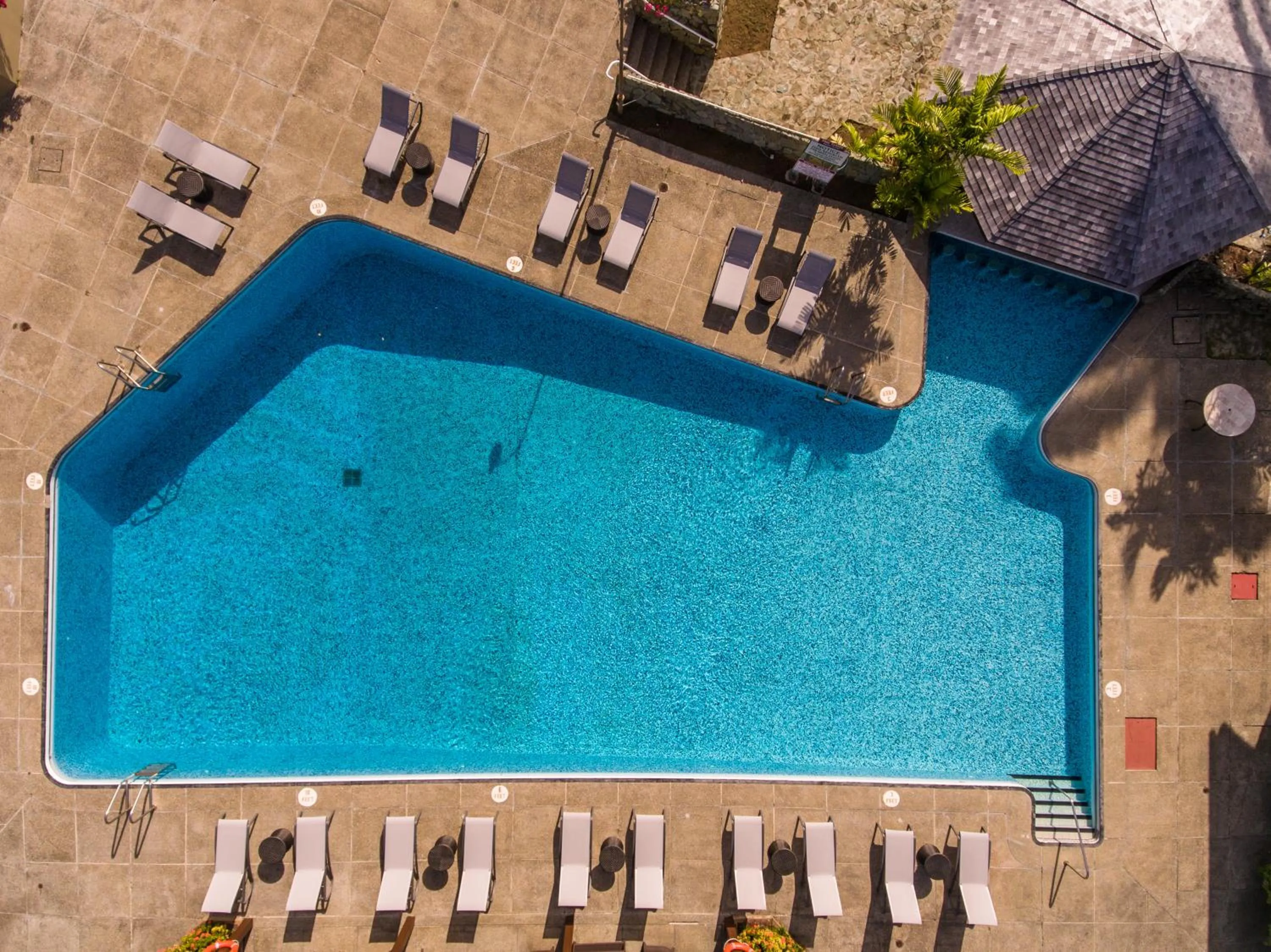 Day in Mount Irvine Bay Resort