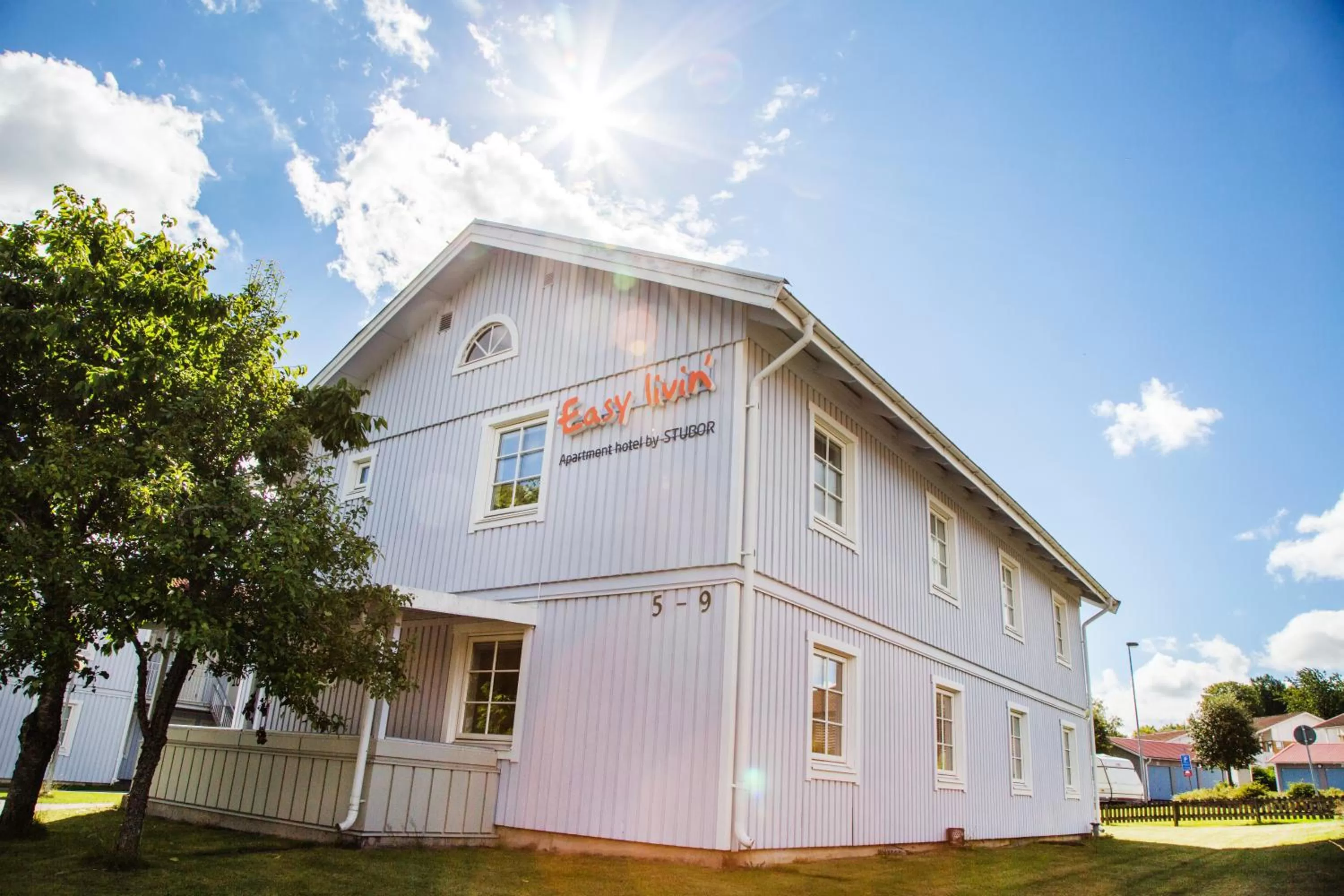Facade/entrance in Easy Livin' Apartment Hotel