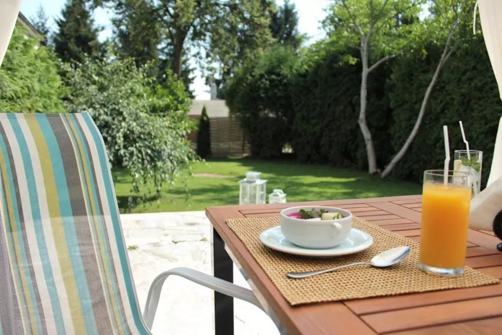 Garden in Hotel George