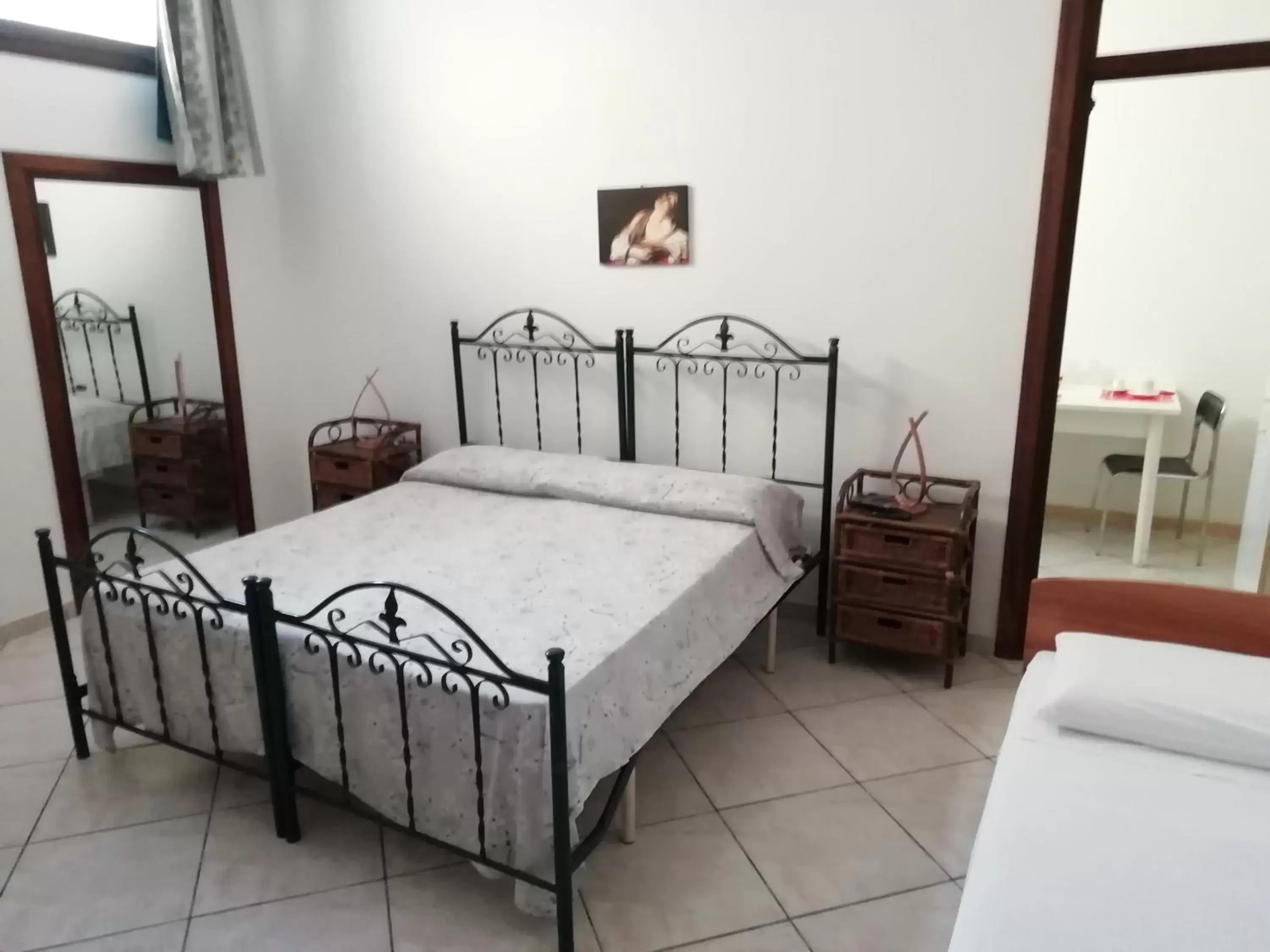 Quadruple Room with Private Bathroom - single occupancy in Residenza Del Sole Quadruple Room with Private Bathroom - single occupancy in Residenza Del Sole