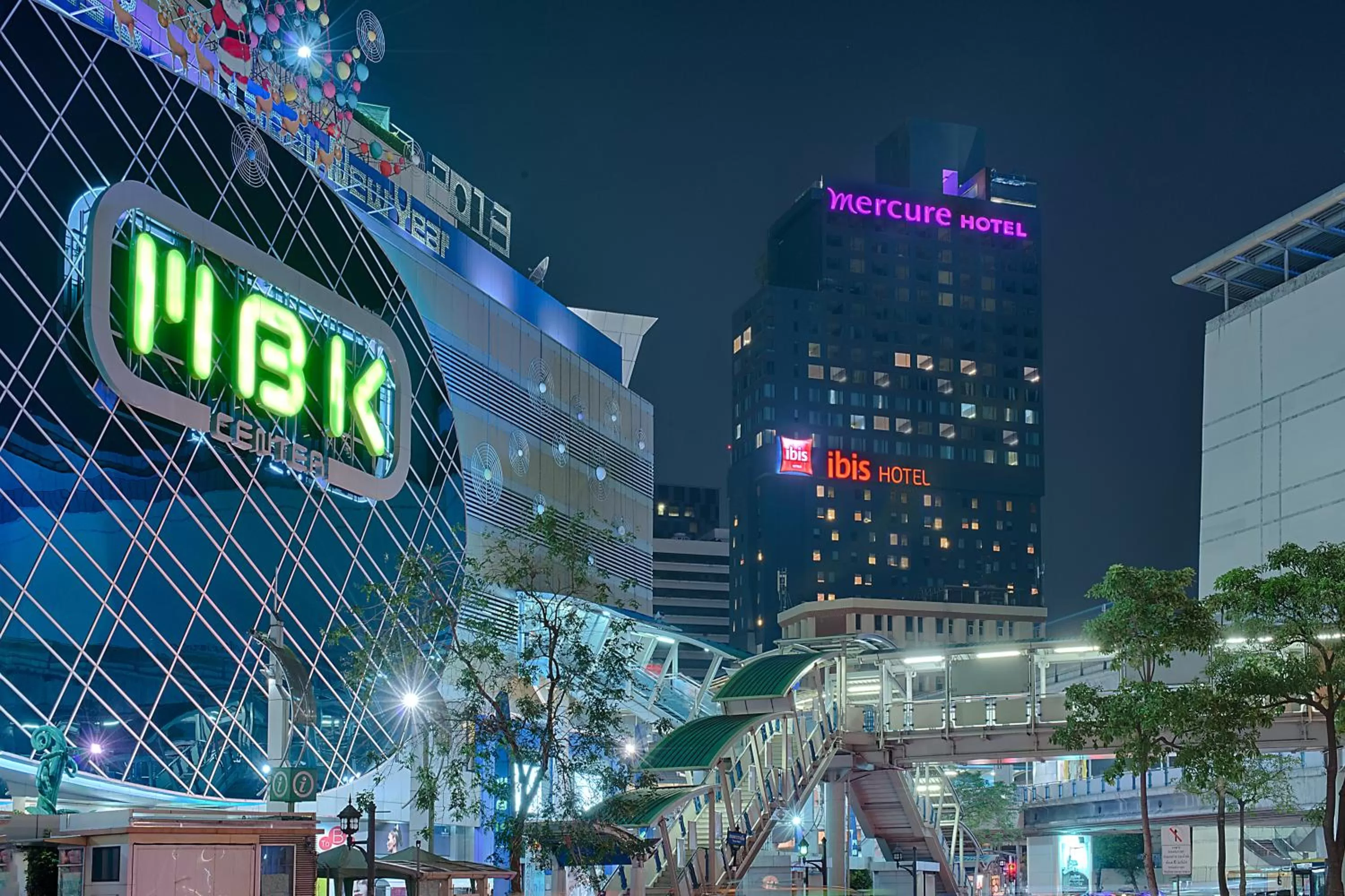 Nearby landmark in Mercure Bangkok Siam