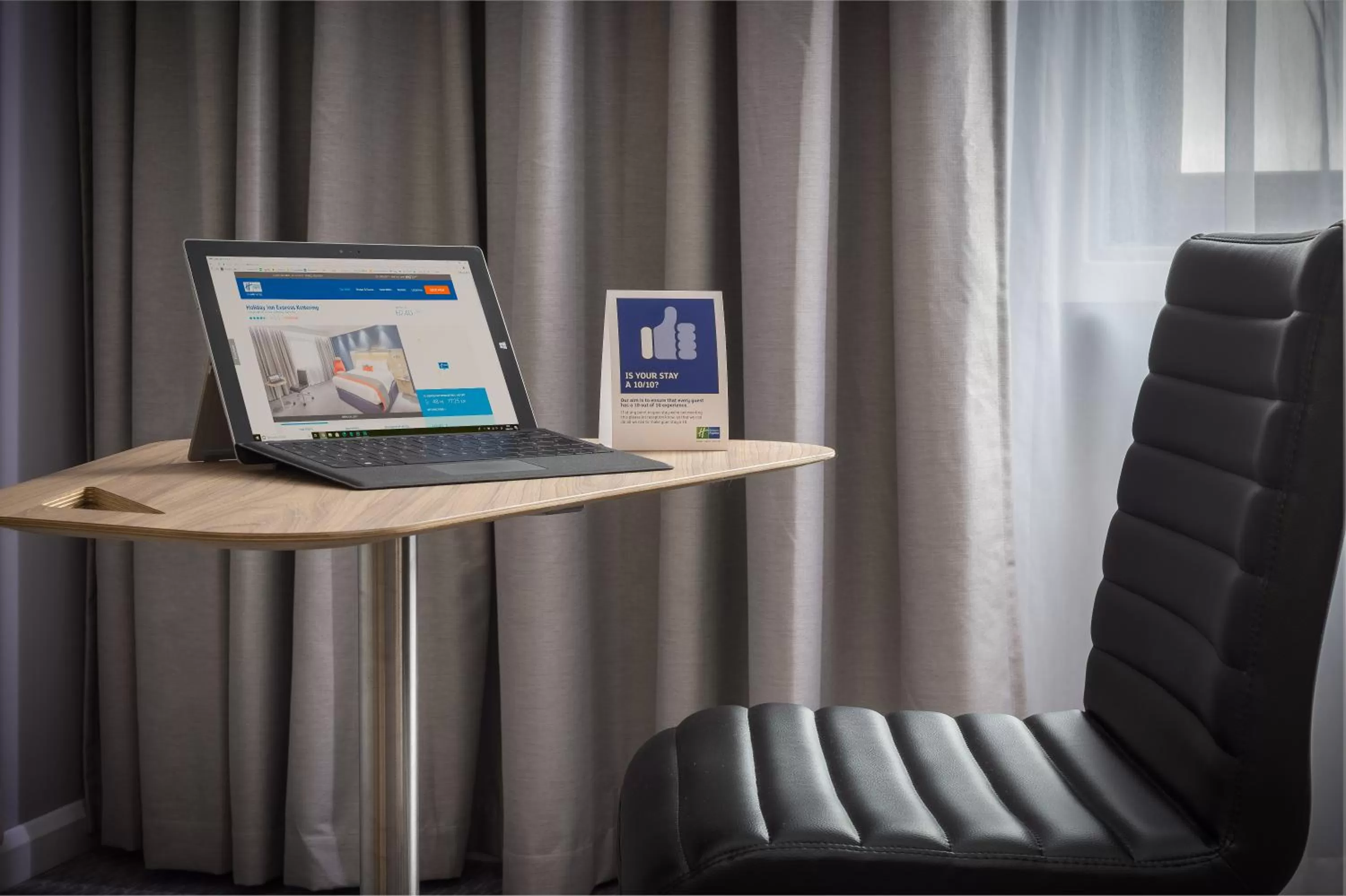 Bedroom in Holiday Inn Express Kettering by IHG