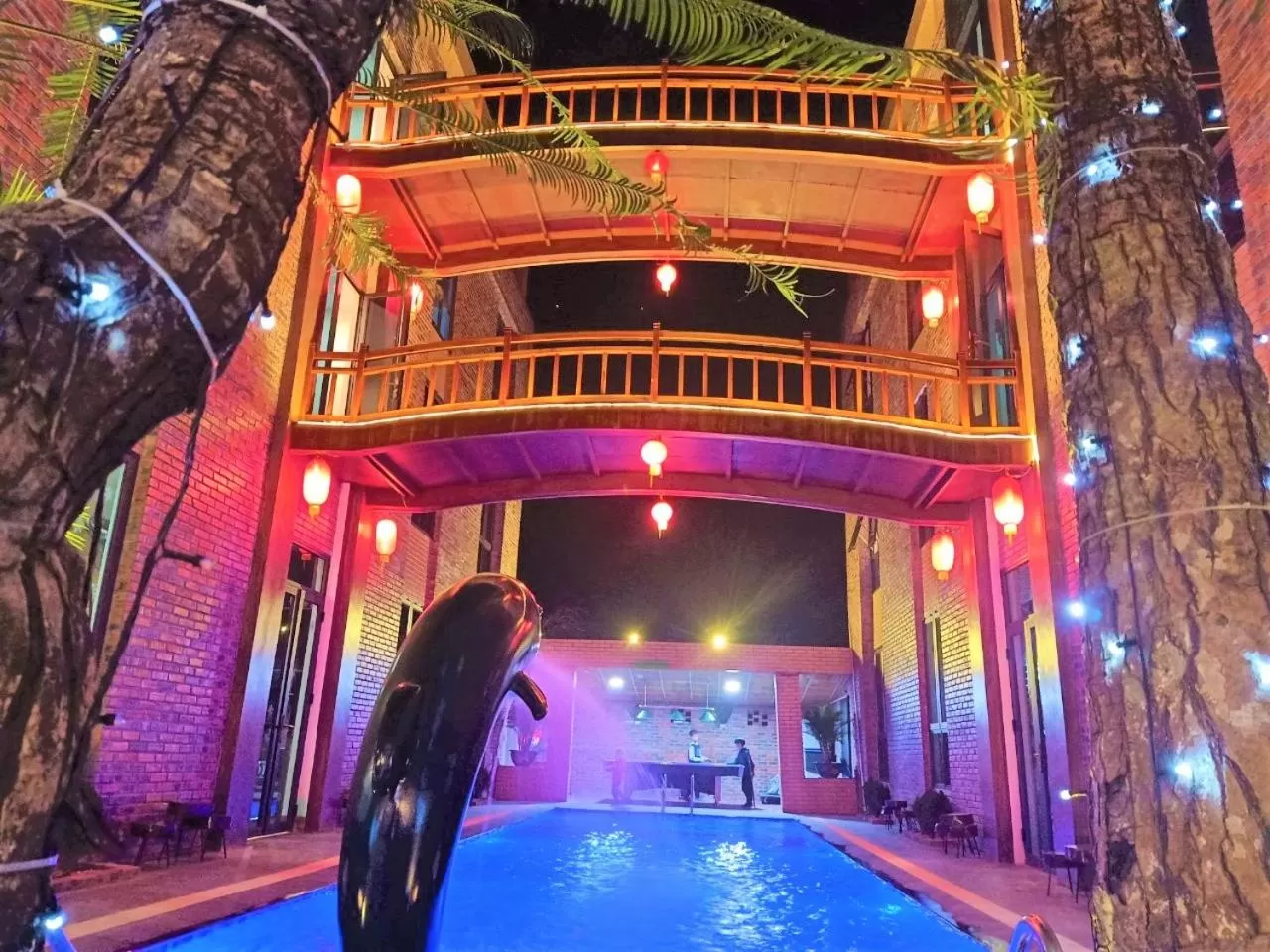 Pool view in Cozynibi Hotel