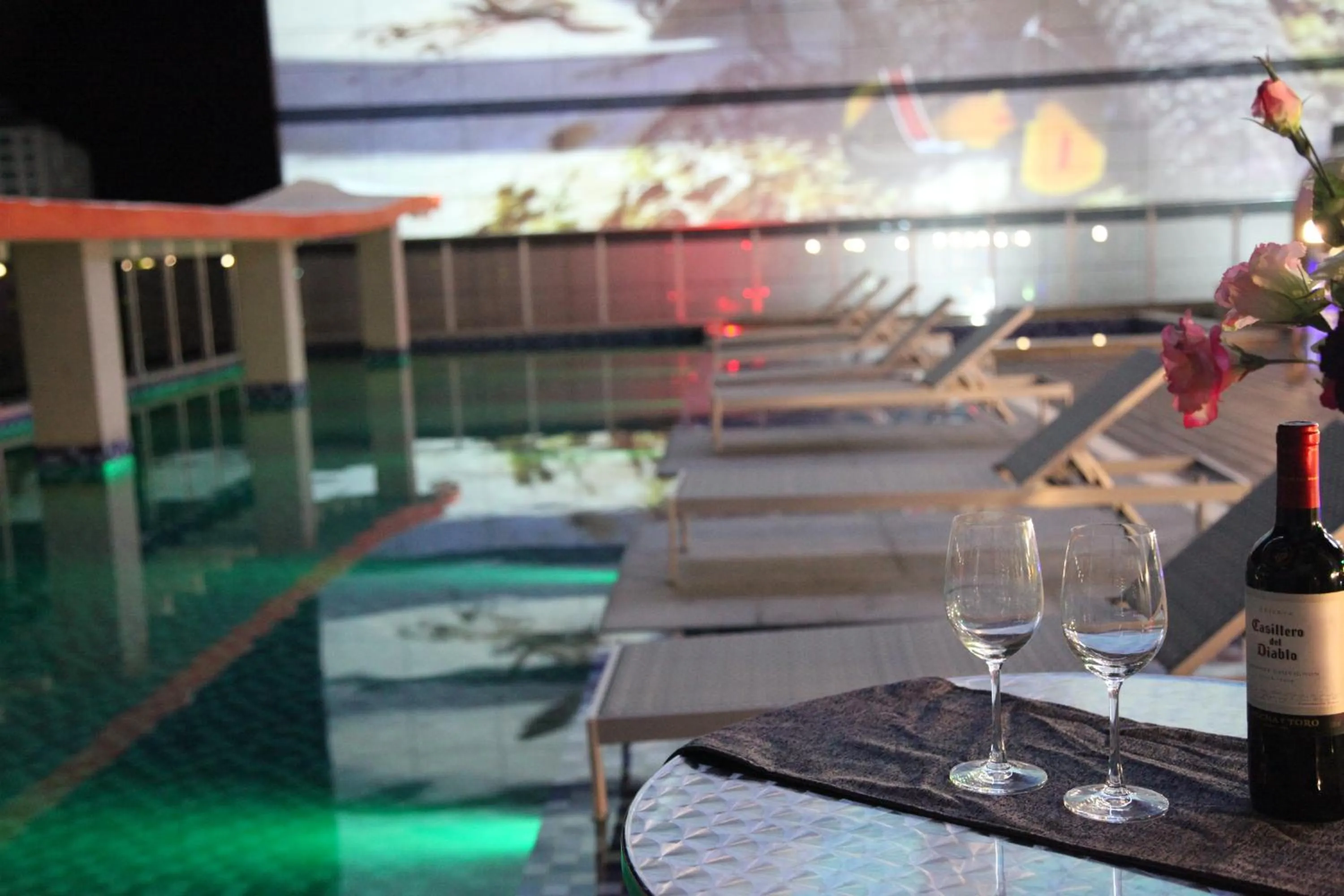 Swimming pool in CM Park Hotel