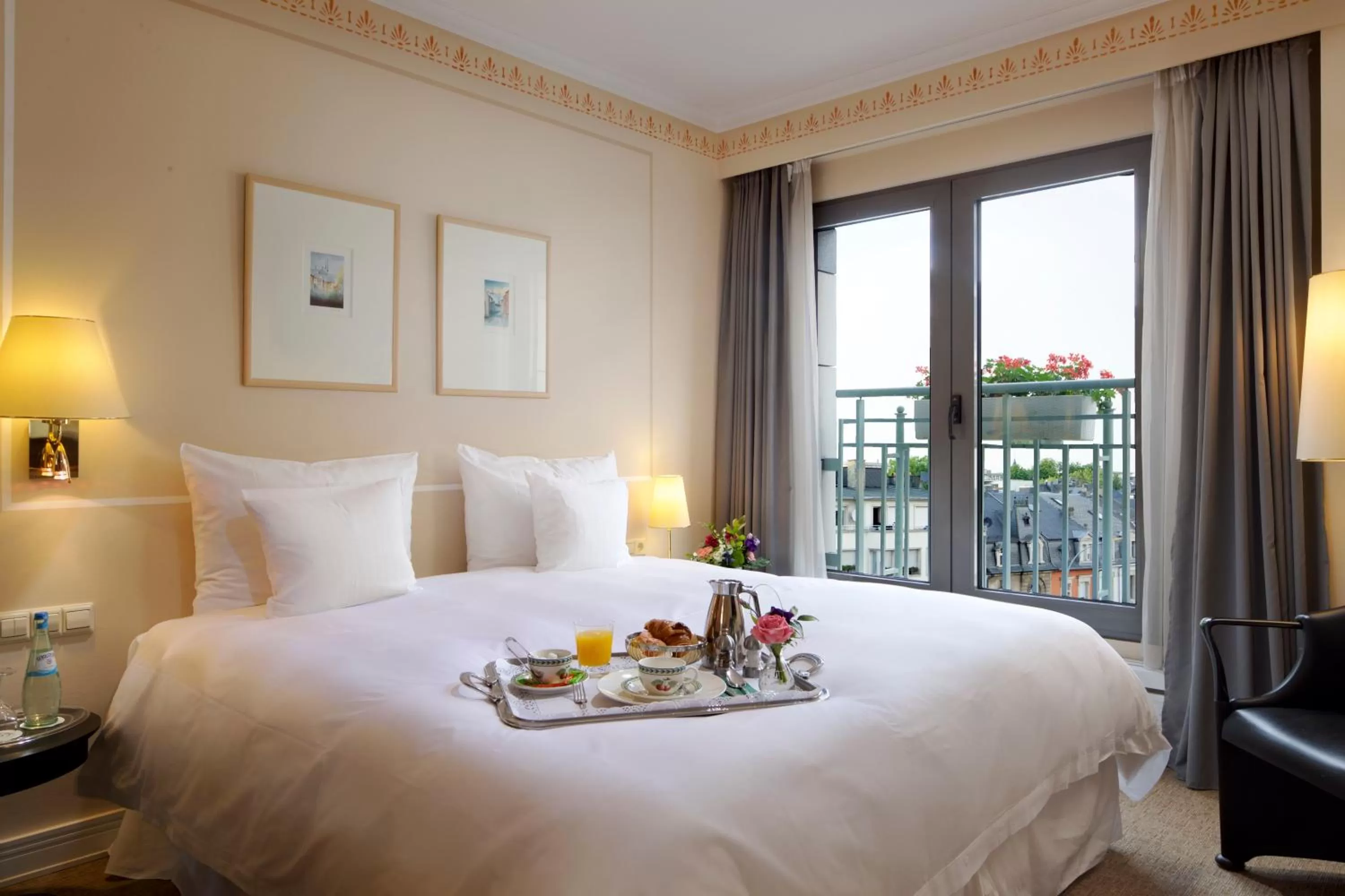 Bed in Hotel Parc Belair