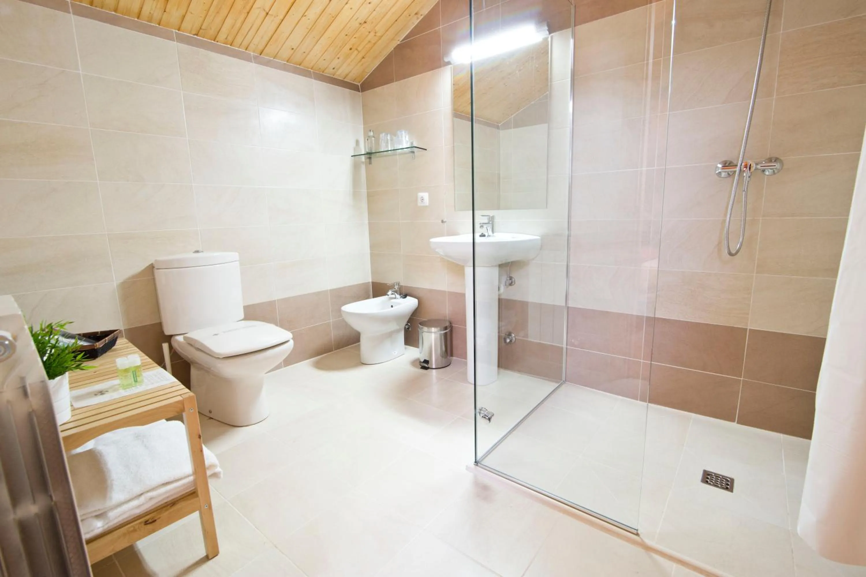 Bathroom in Hotel Arrope