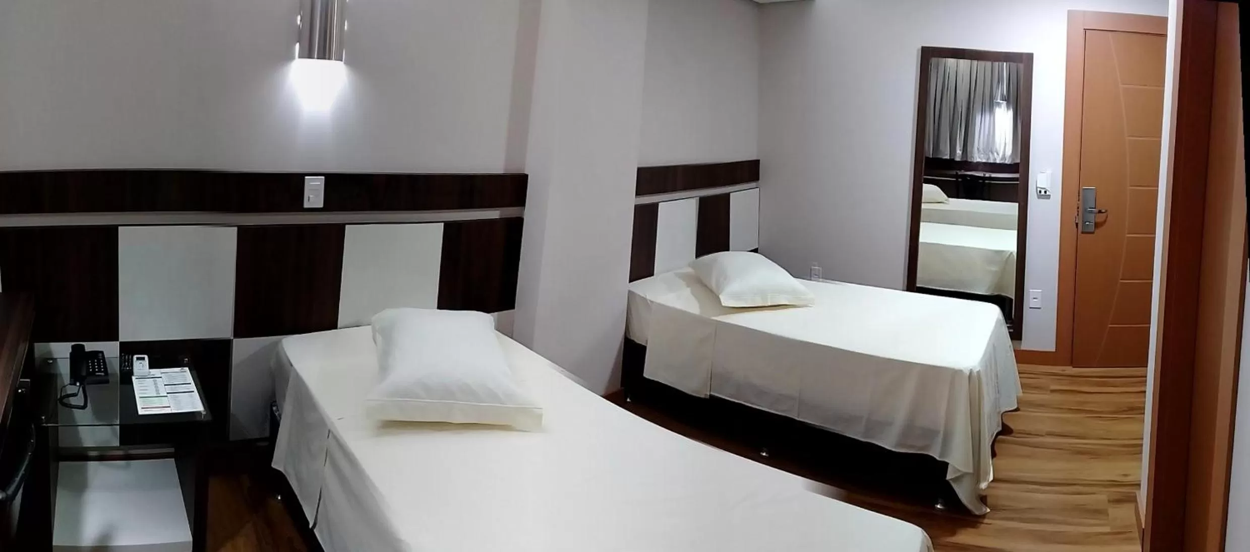 Bed in Hotel Maestro Villa Do Lago Toledo