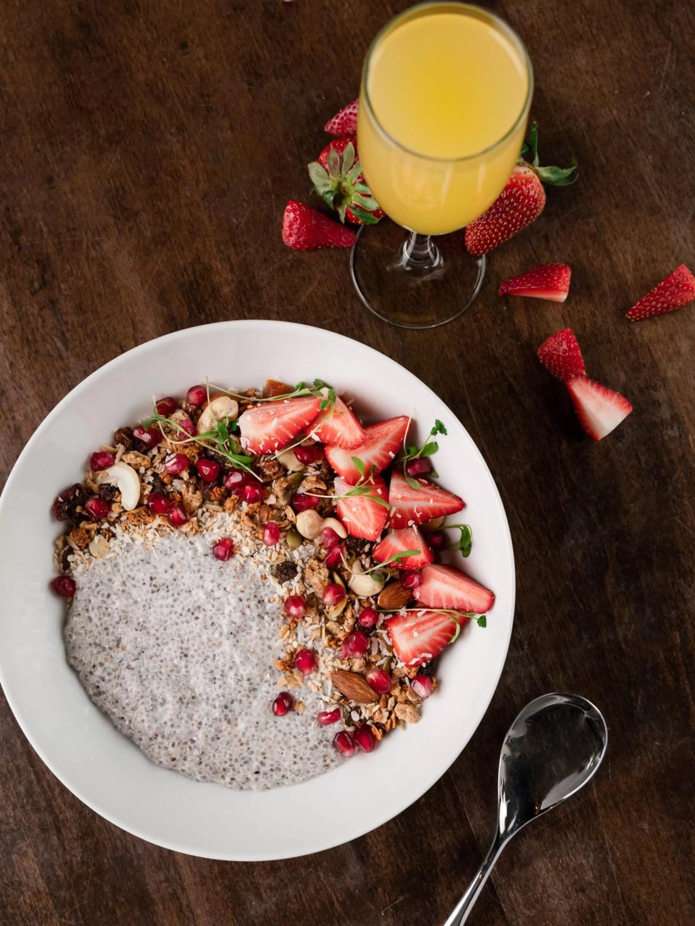 Restaurant/places to eat in Century Plaza Hotel