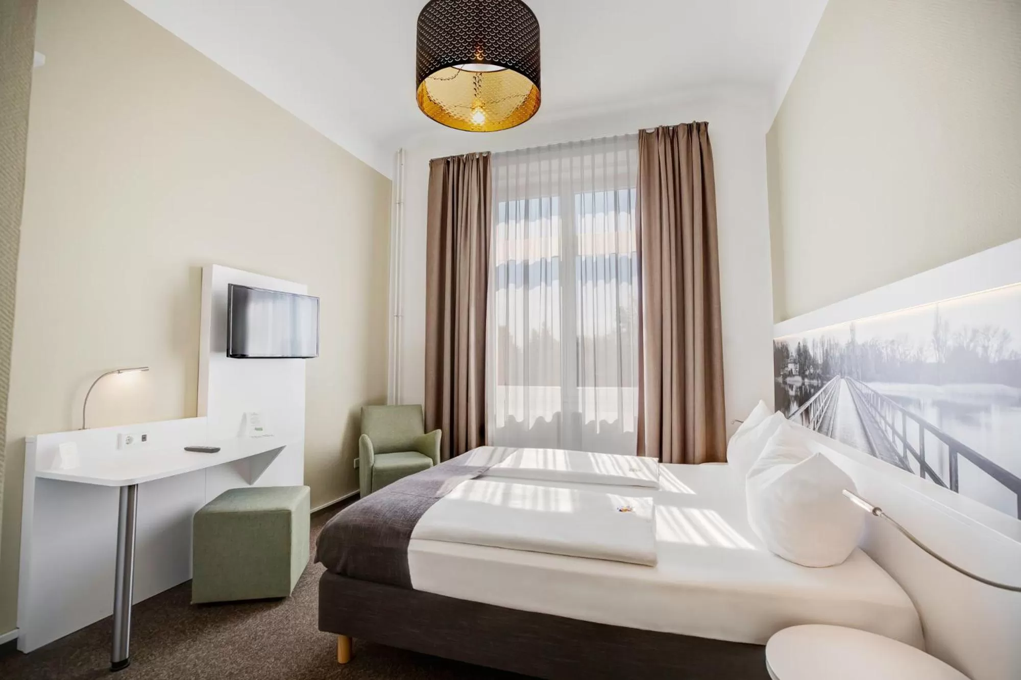 Photo of the whole room, Bed in Hotel am Schlosspark