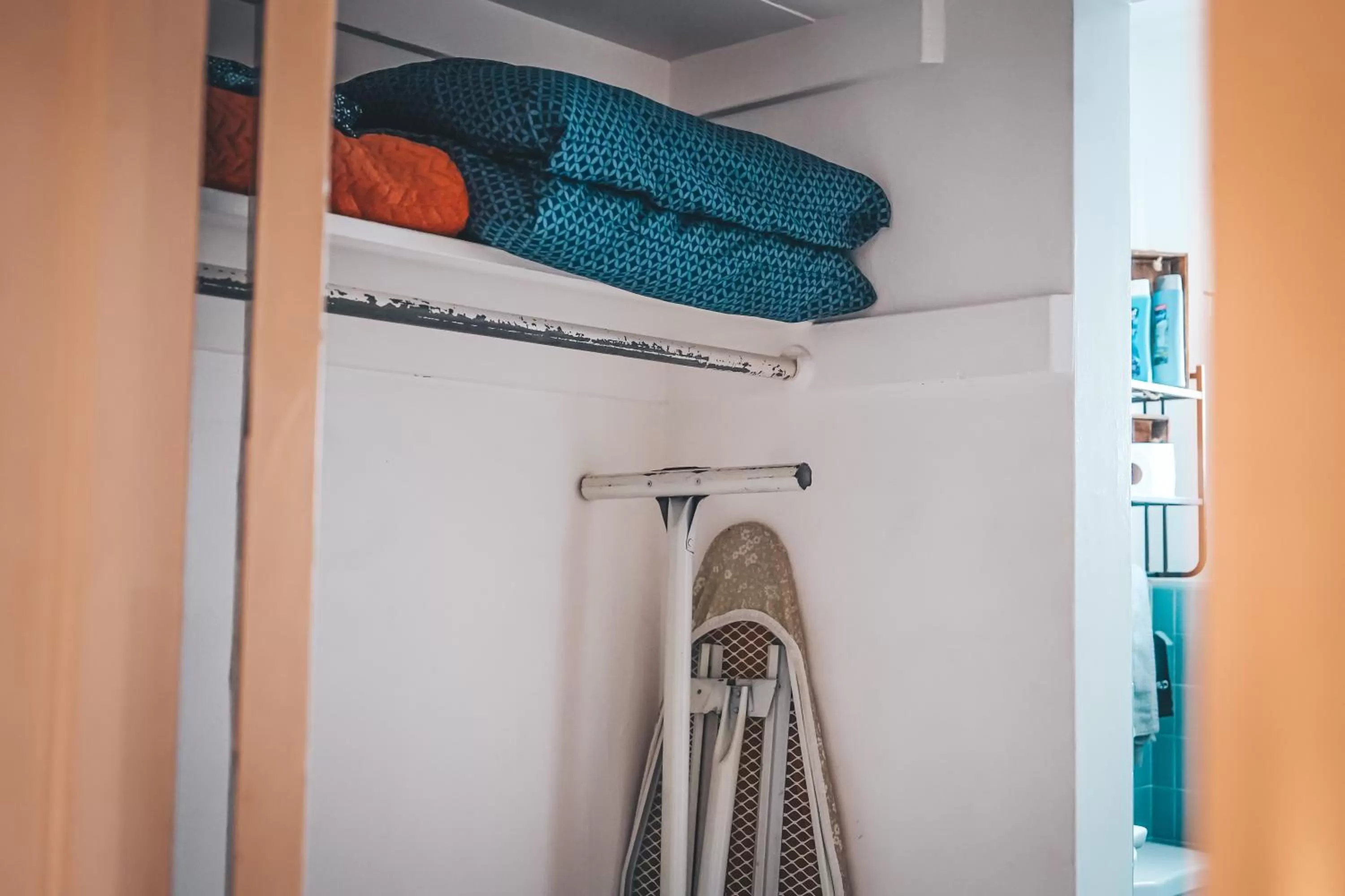 Bedroom in Hollywood Light Haven Lodge