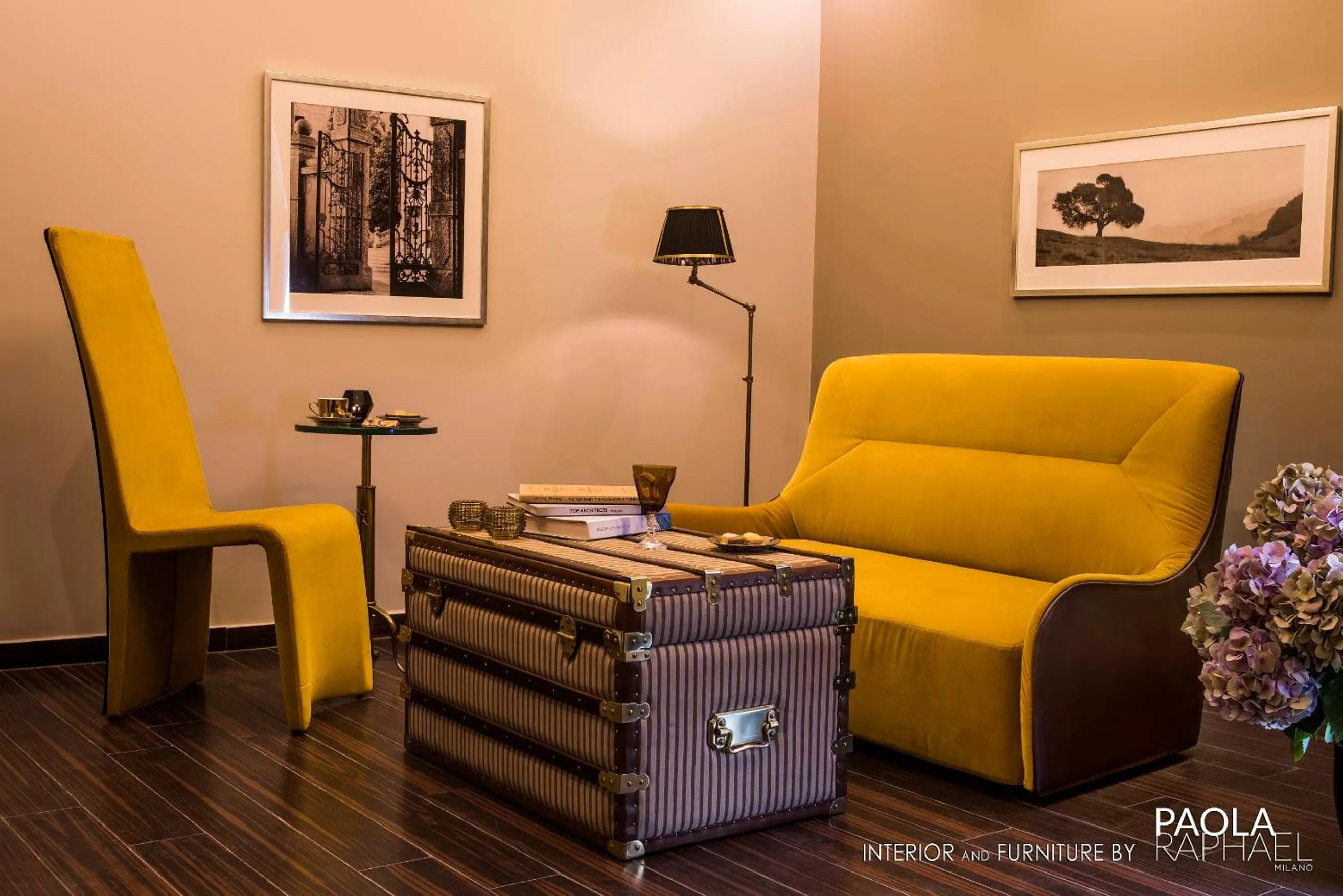 Living room in Royal Tulip Achrafieh