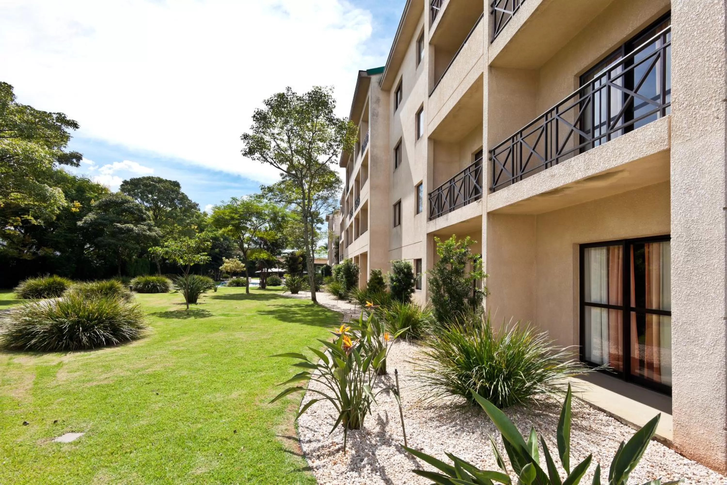 Facade/entrance in Hotel Panamby Guarulhos