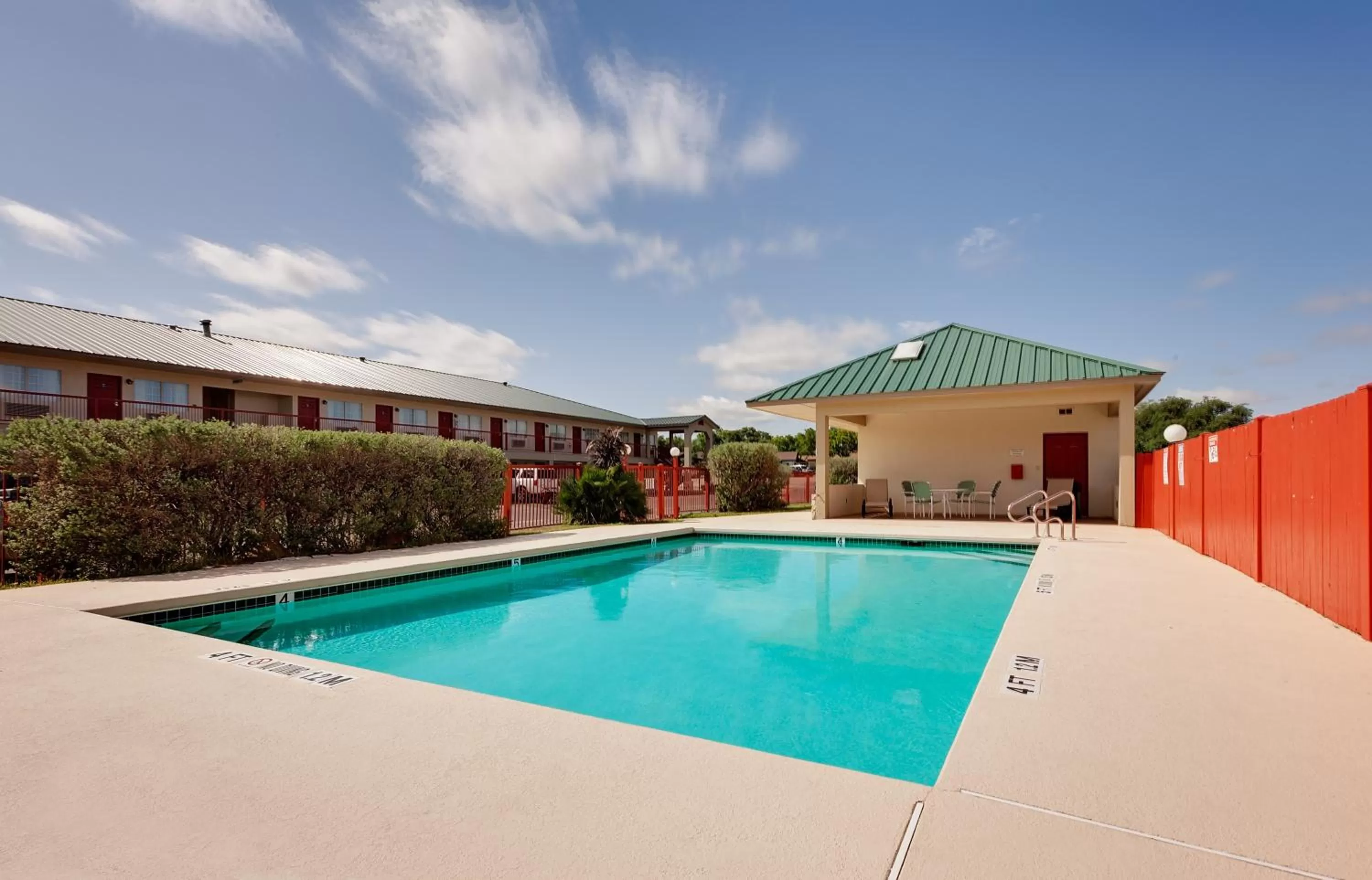 Swimming pool in Days Inn by Wyndham San Angelo