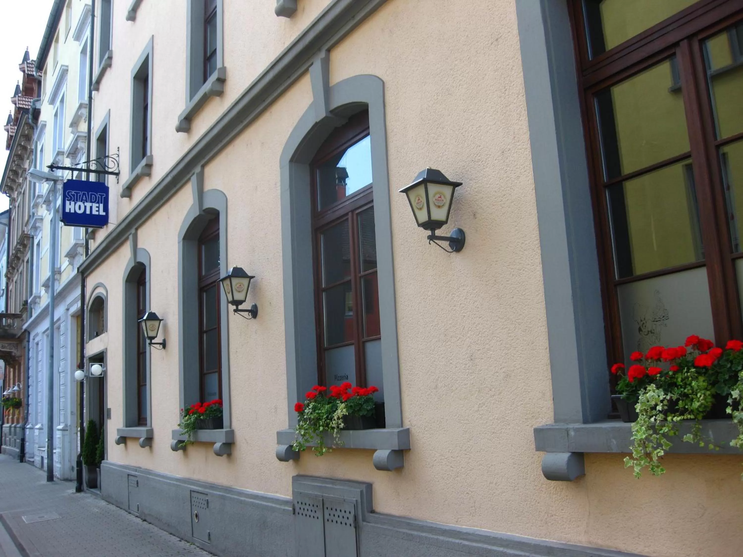 Facade/entrance in Stadthotel