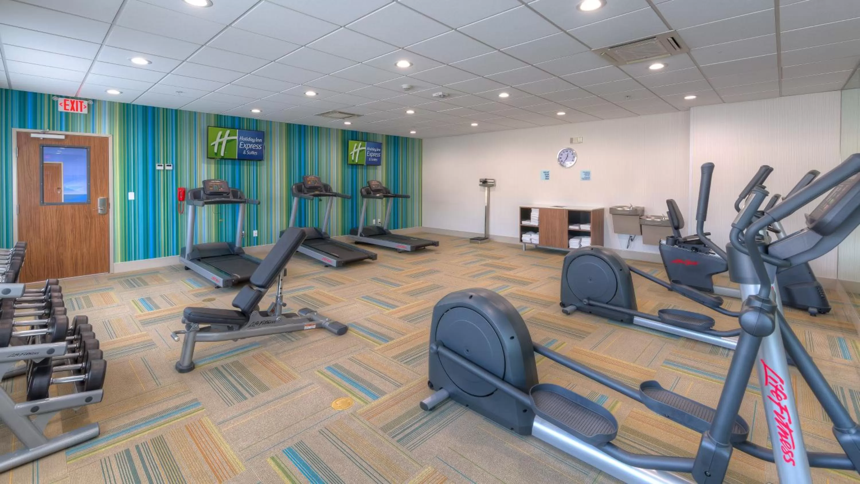 Fitness centre/facilities in Holiday Inn Express & Suites Tulsa Midtown by IHG