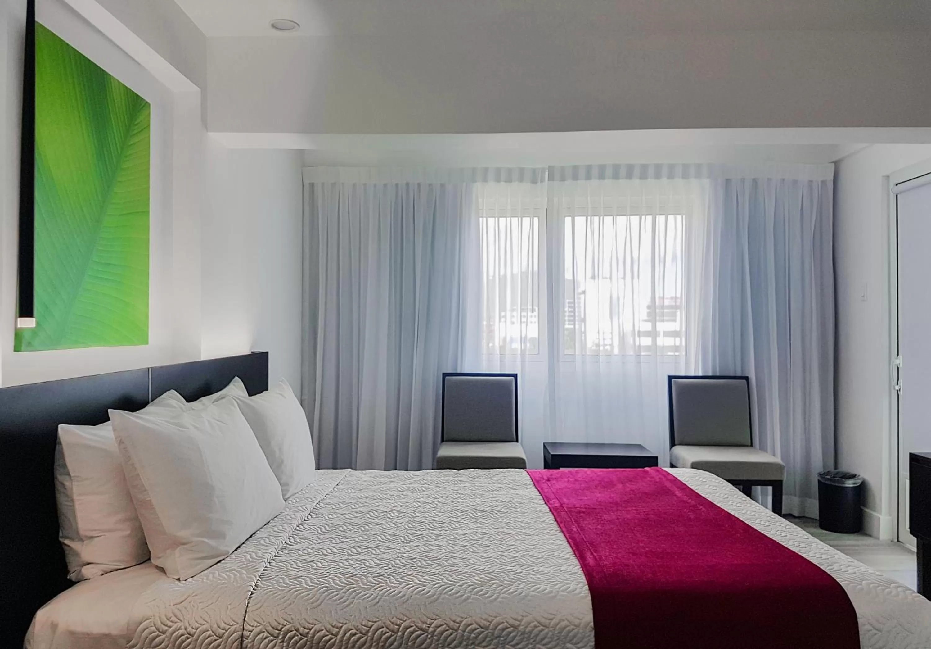 Bed in R Hotel Kingston