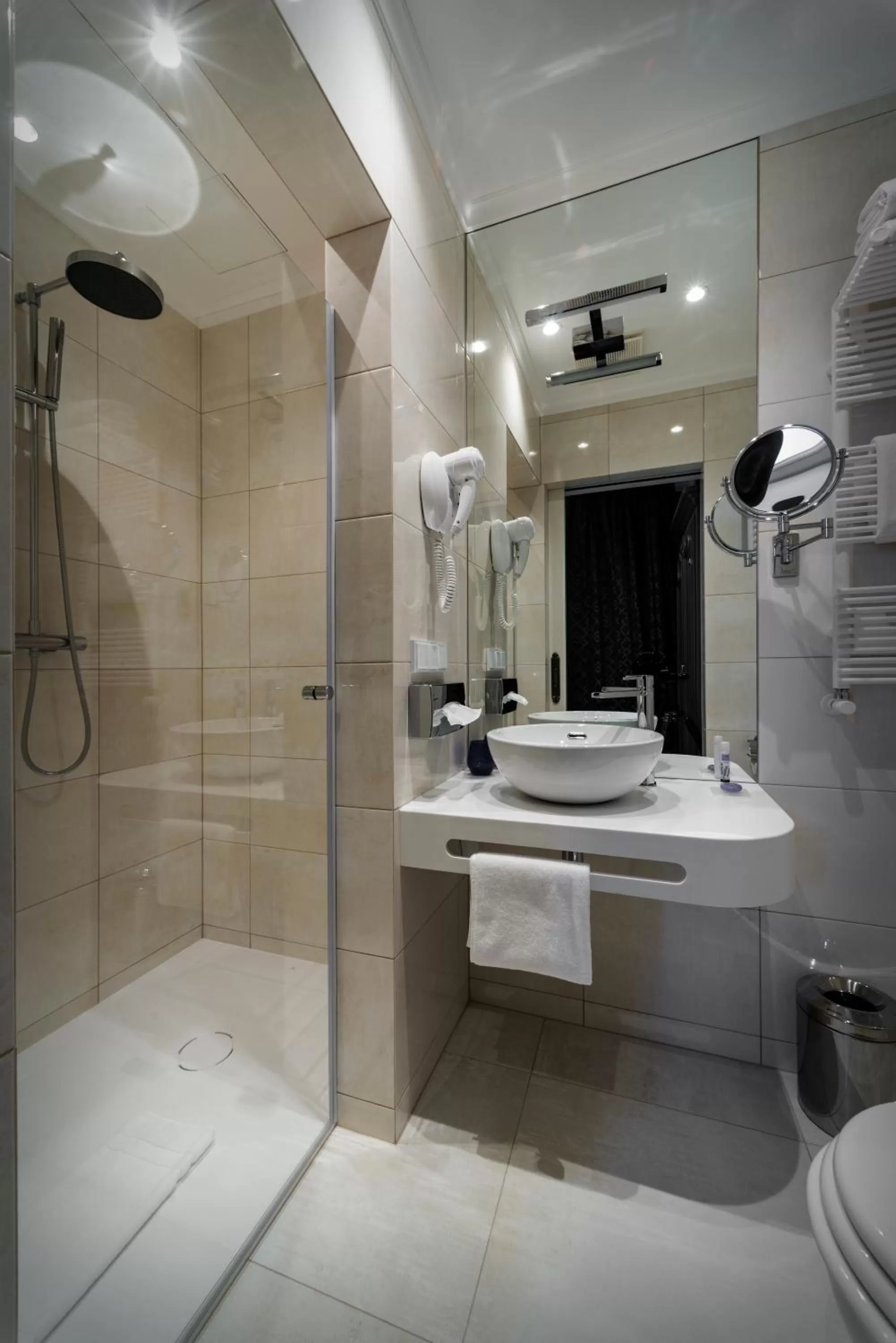 Shower in Relais Le Chevalier