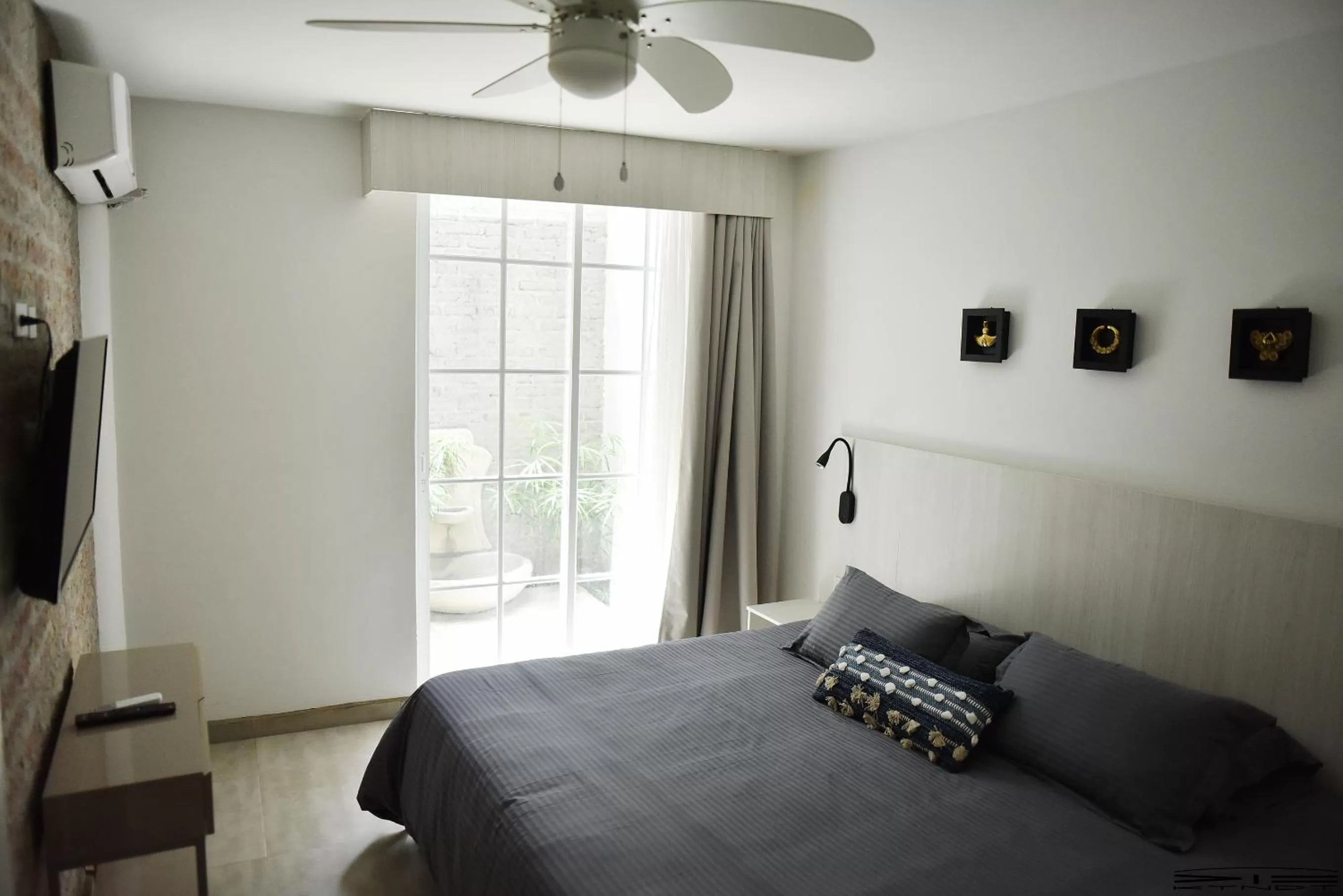 Photo of the whole room, Bed in Rossa Palma