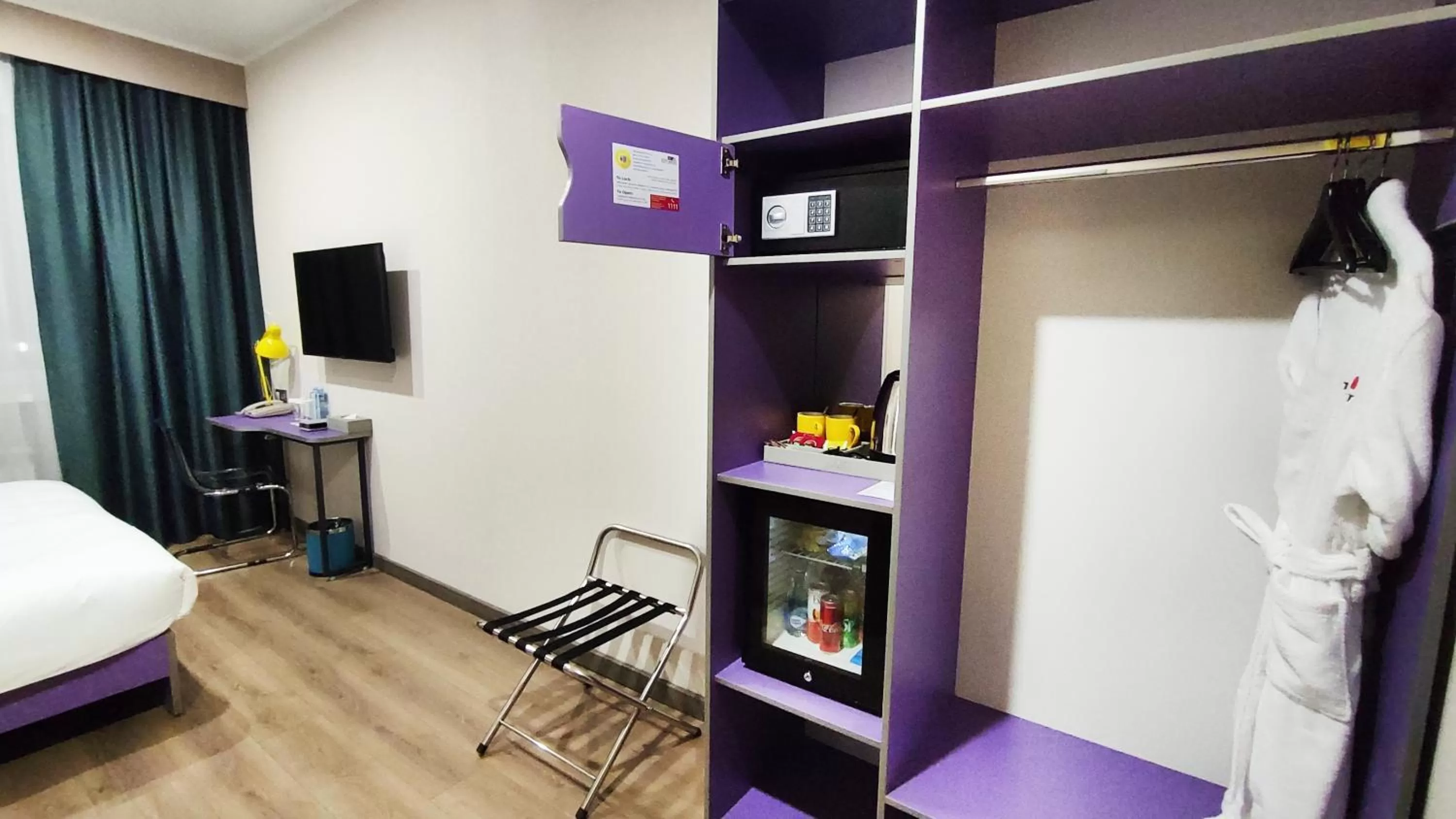 Bed in City Hotel Shymkent