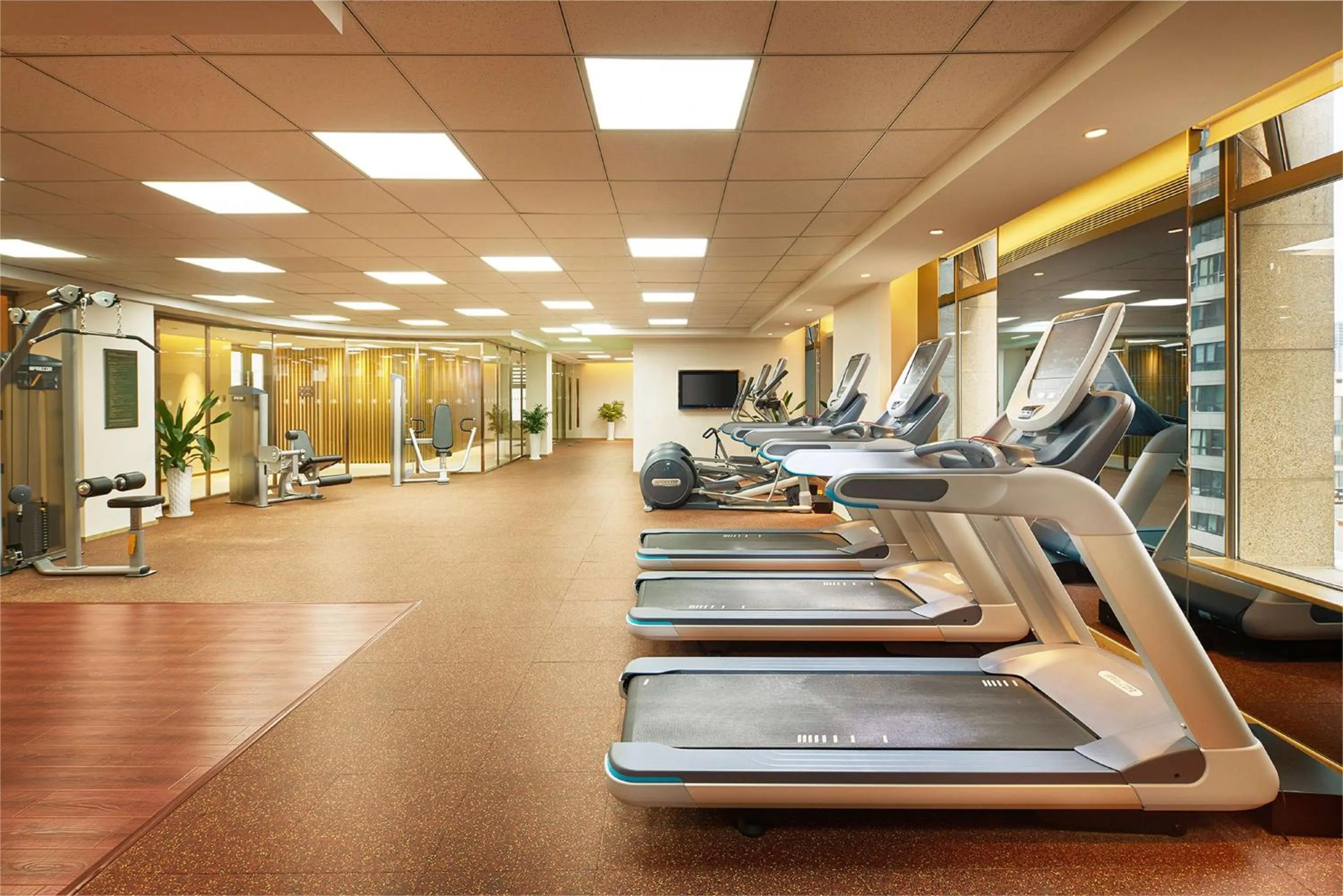 Fitness centre/facilities in DoubleTree By Hilton Ningbo Beilun