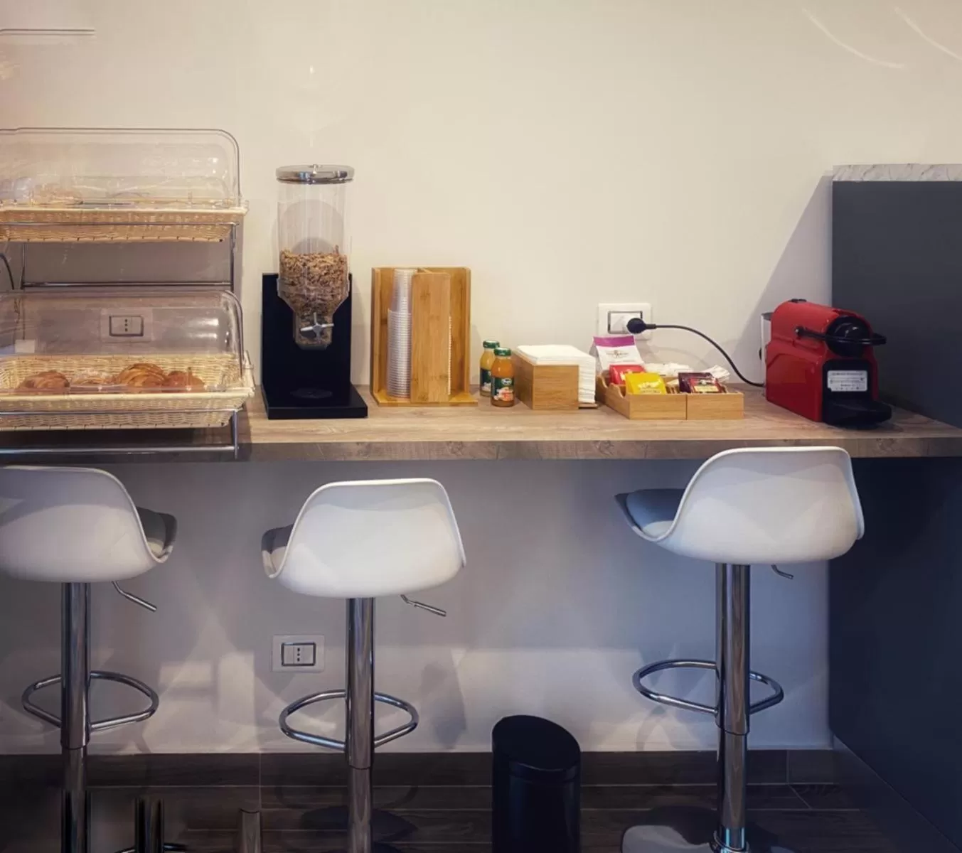 Kitchen/Kitchenette in Lumarooms B&B