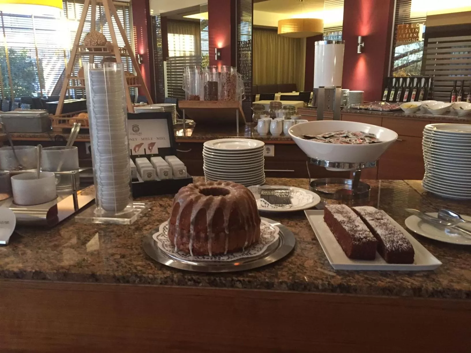 Buffet breakfast in Hotel Nationalpark