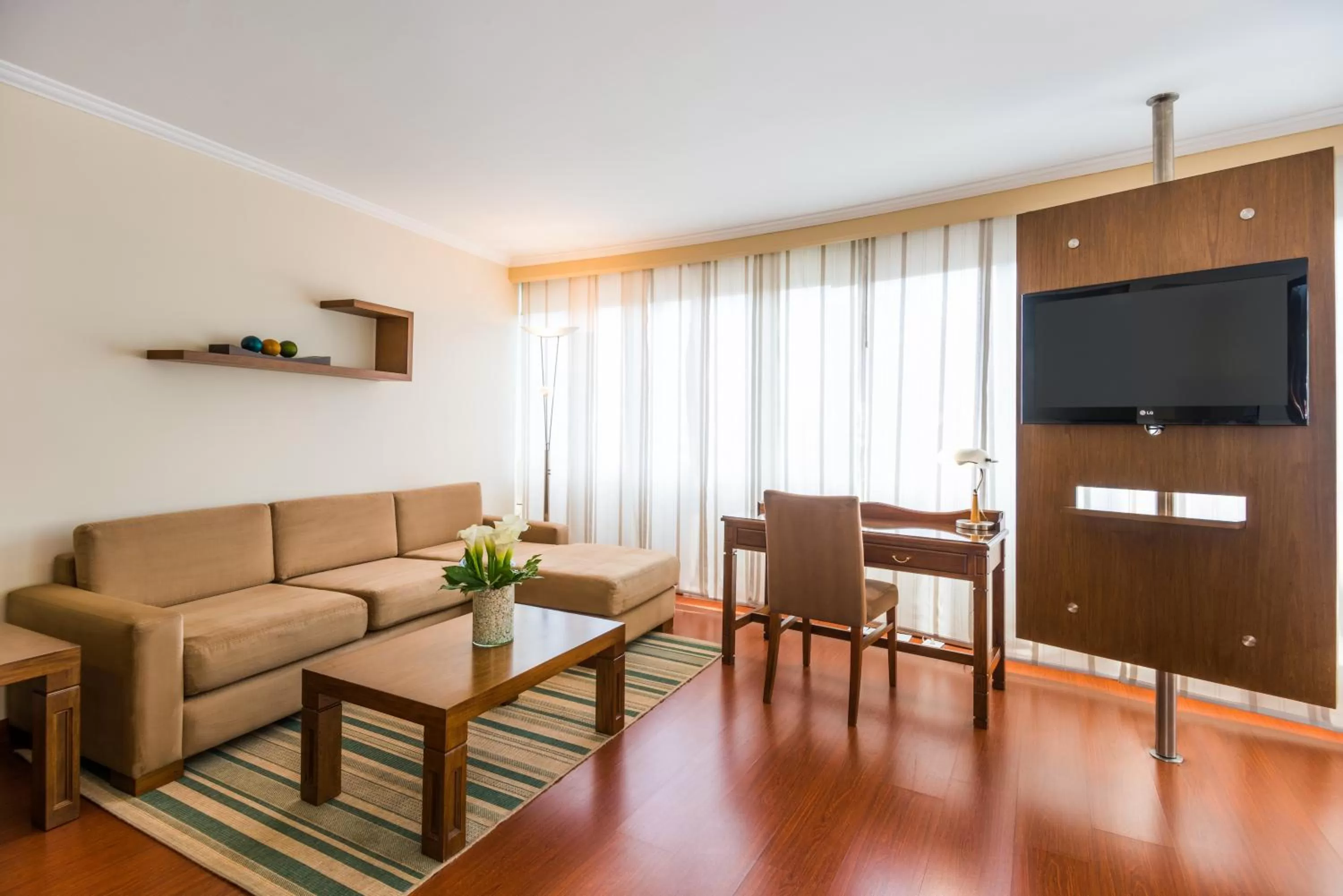 Living room, Seating Area in Cosmos 100 Hotel & Centro de Convenciones - Hoteles Cosmos