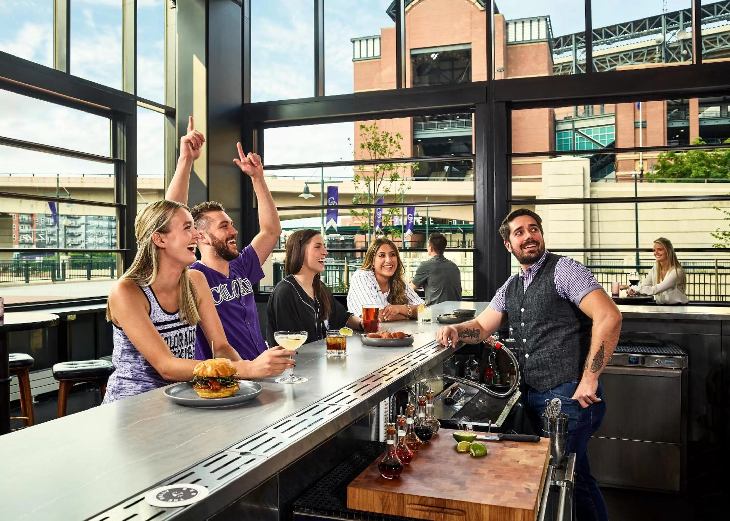 Lounge or bar in The Rally Hotel at McGregor Square