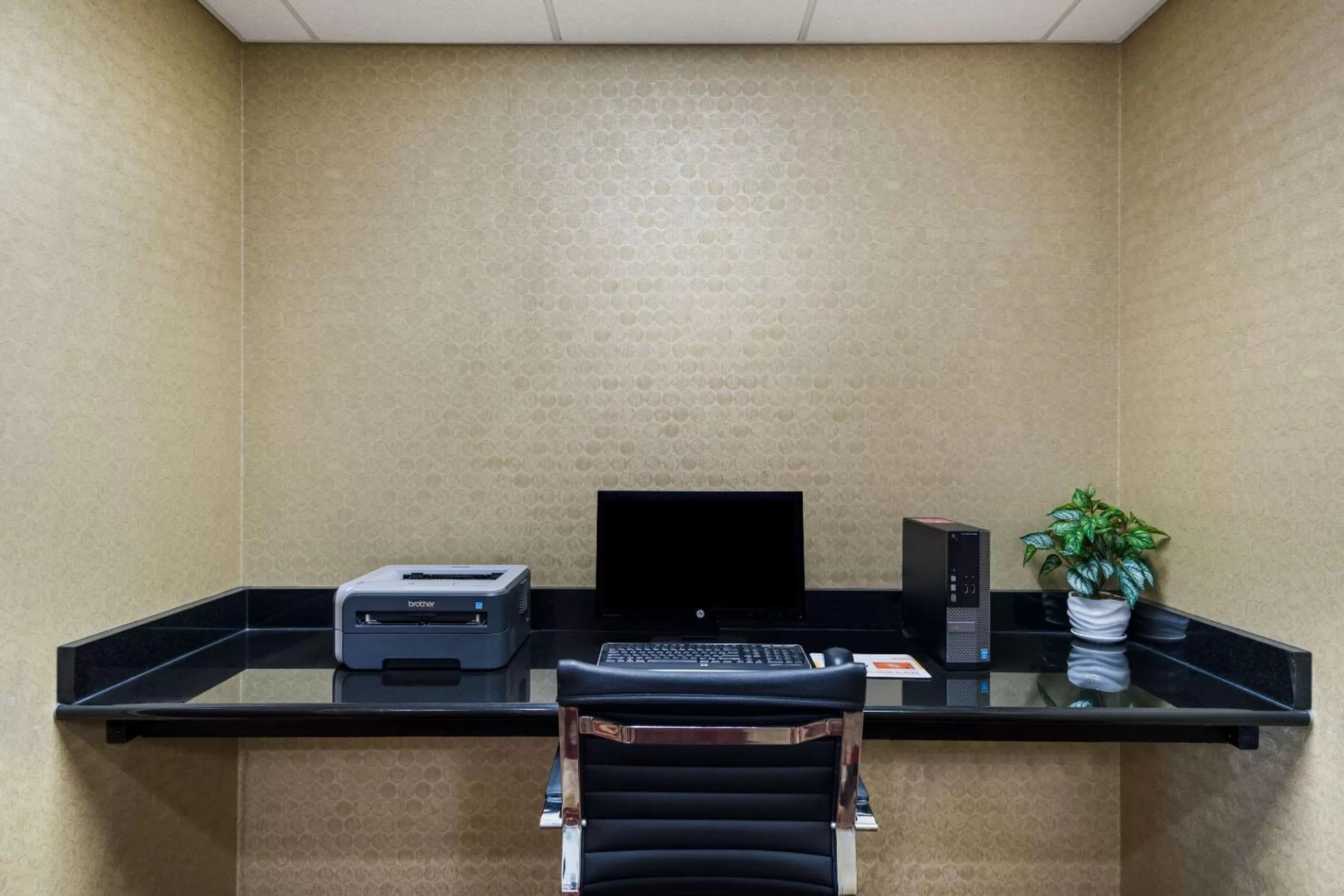 Business facilities in Quality Inn Des Moines North