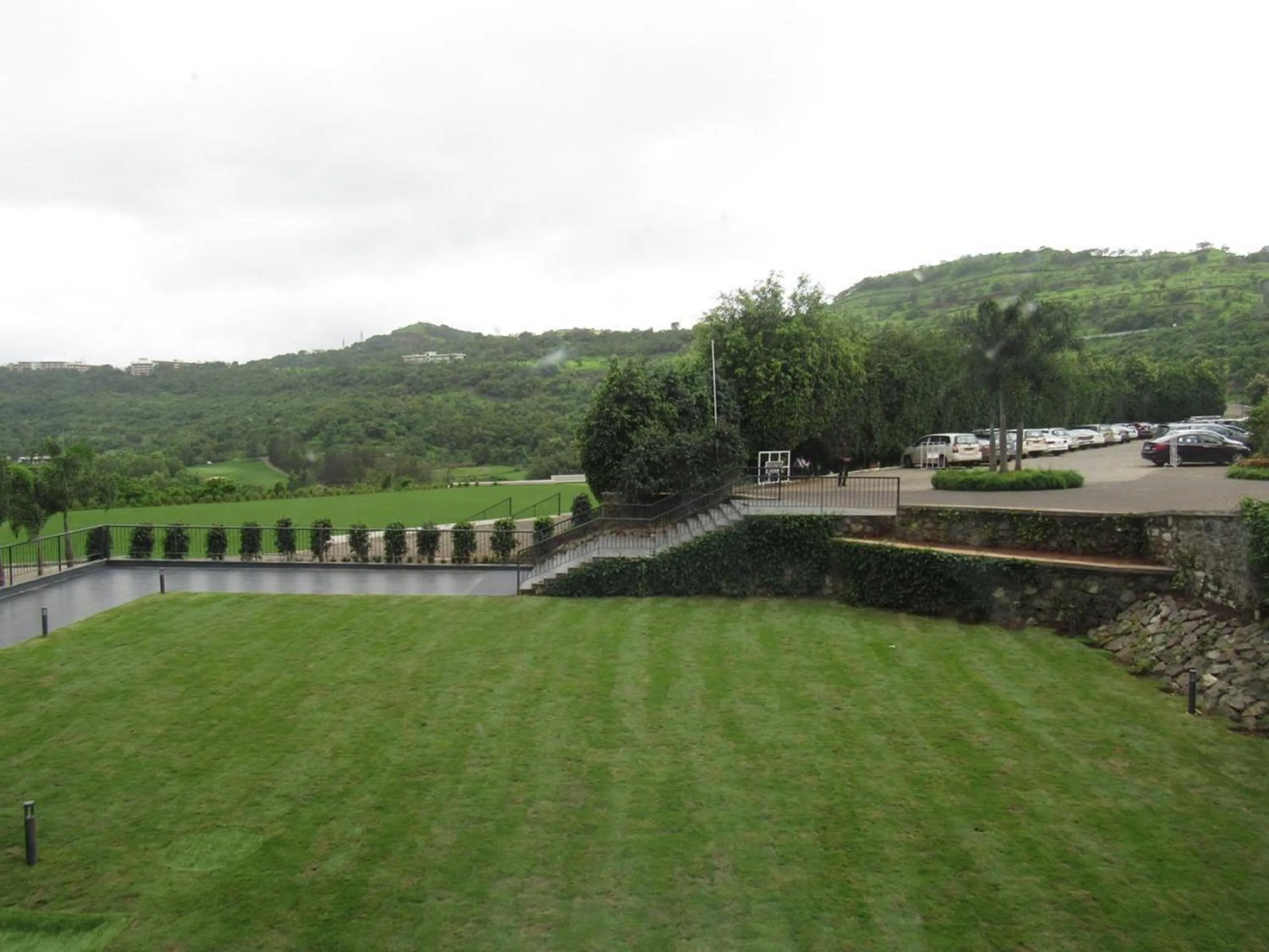 Parking in Oxford Golf Resort