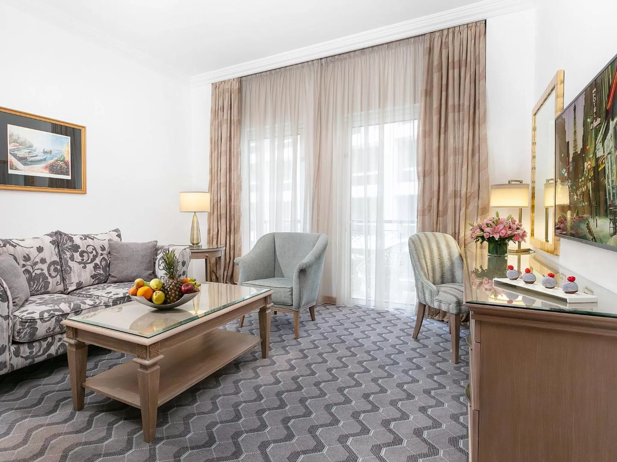 Living room in Gefinor Rotana – Beirut