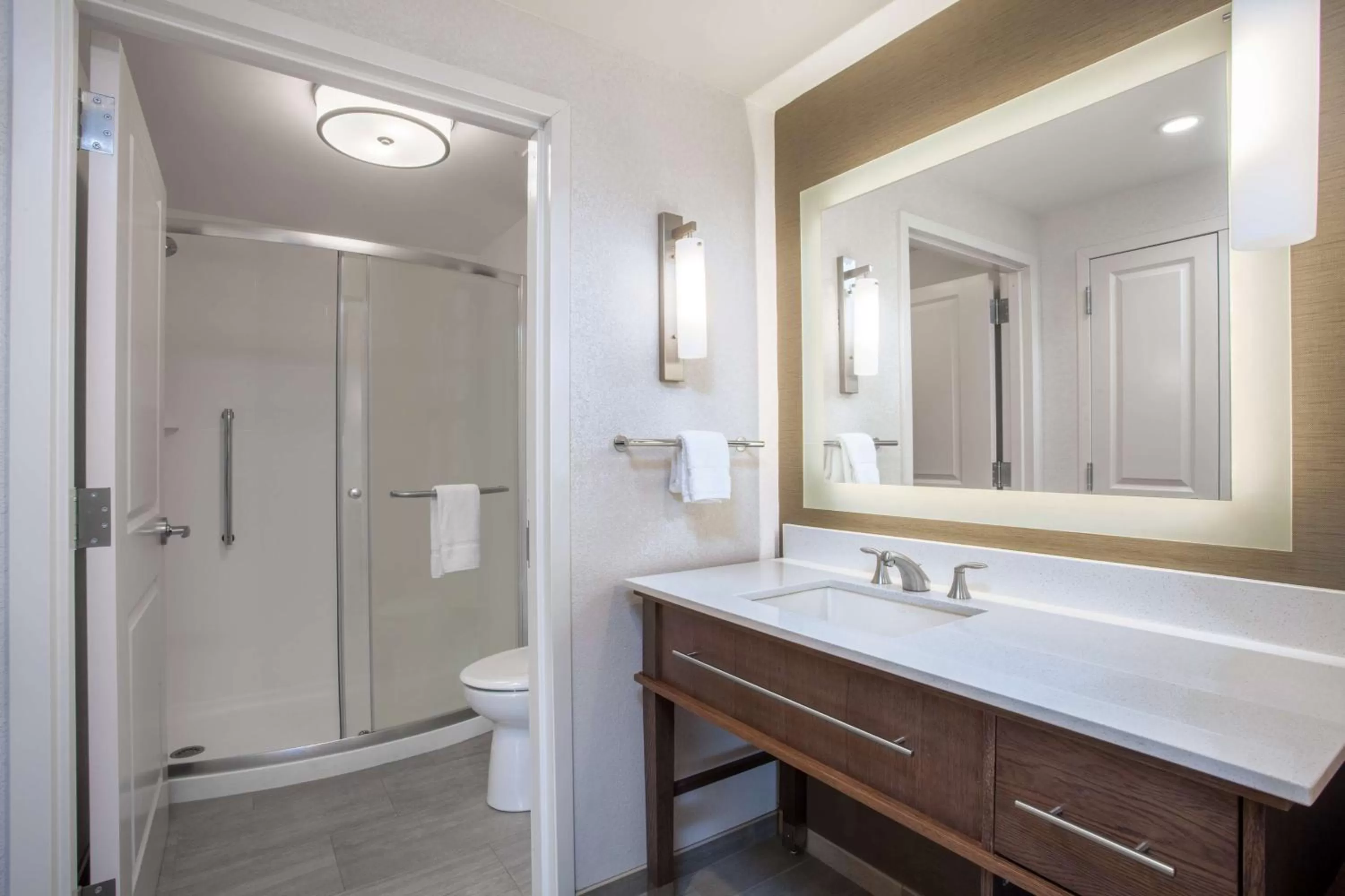 Bathroom in Homewood Suites By Hilton Saratoga Springs
