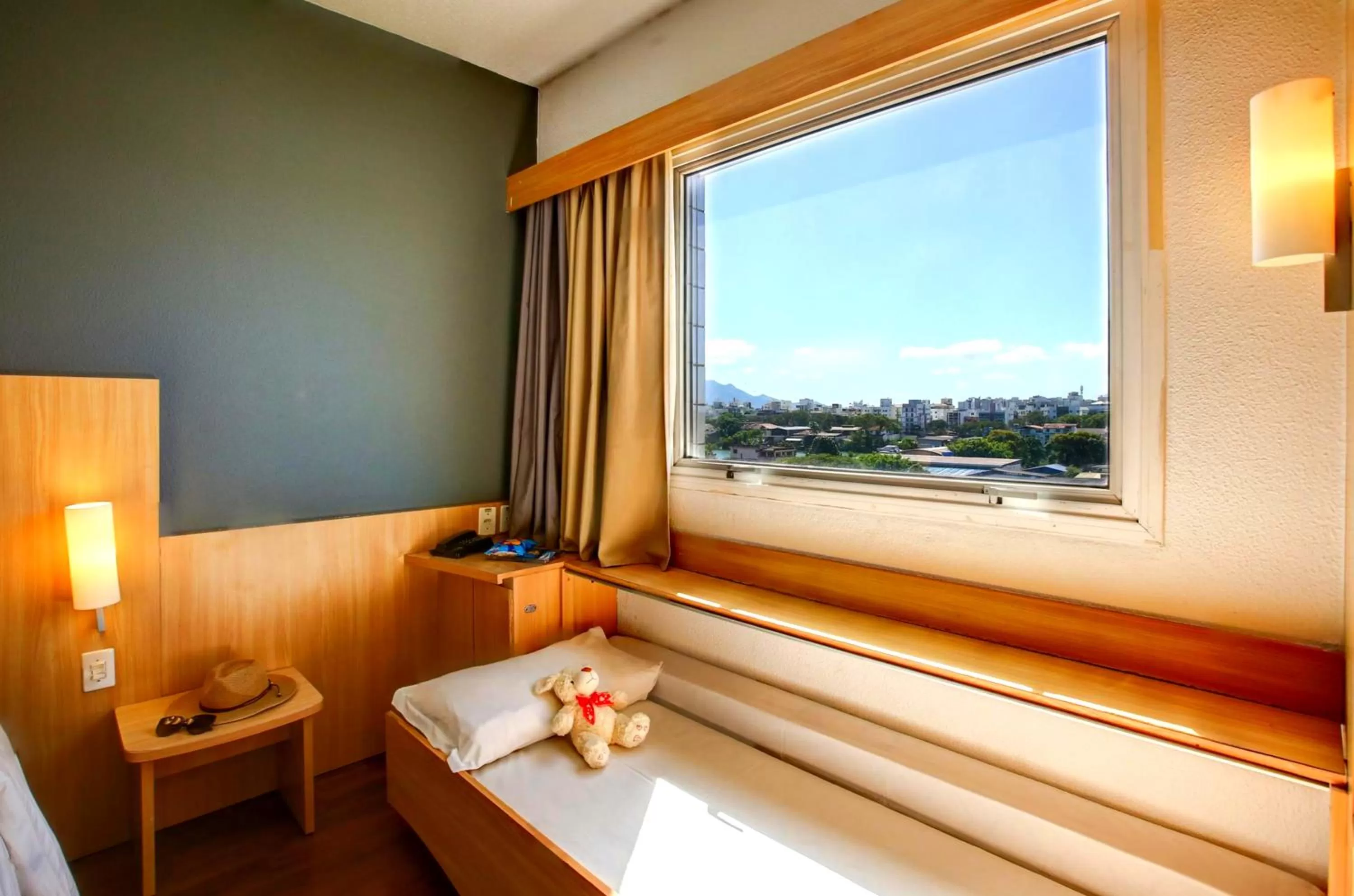 Bed in ibis Vitoria Praia do Canto