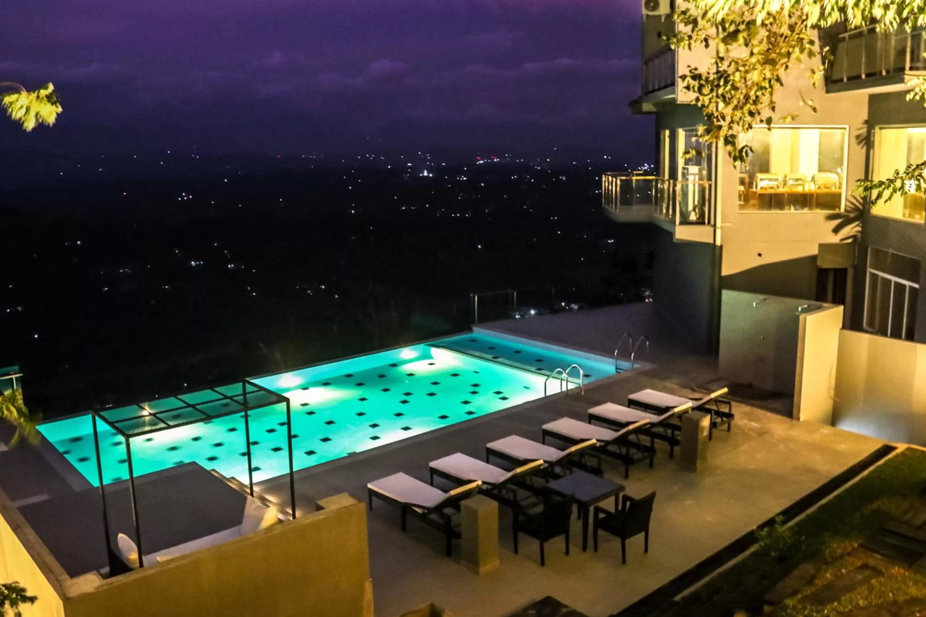 Pool view in Mount Blue Kandy