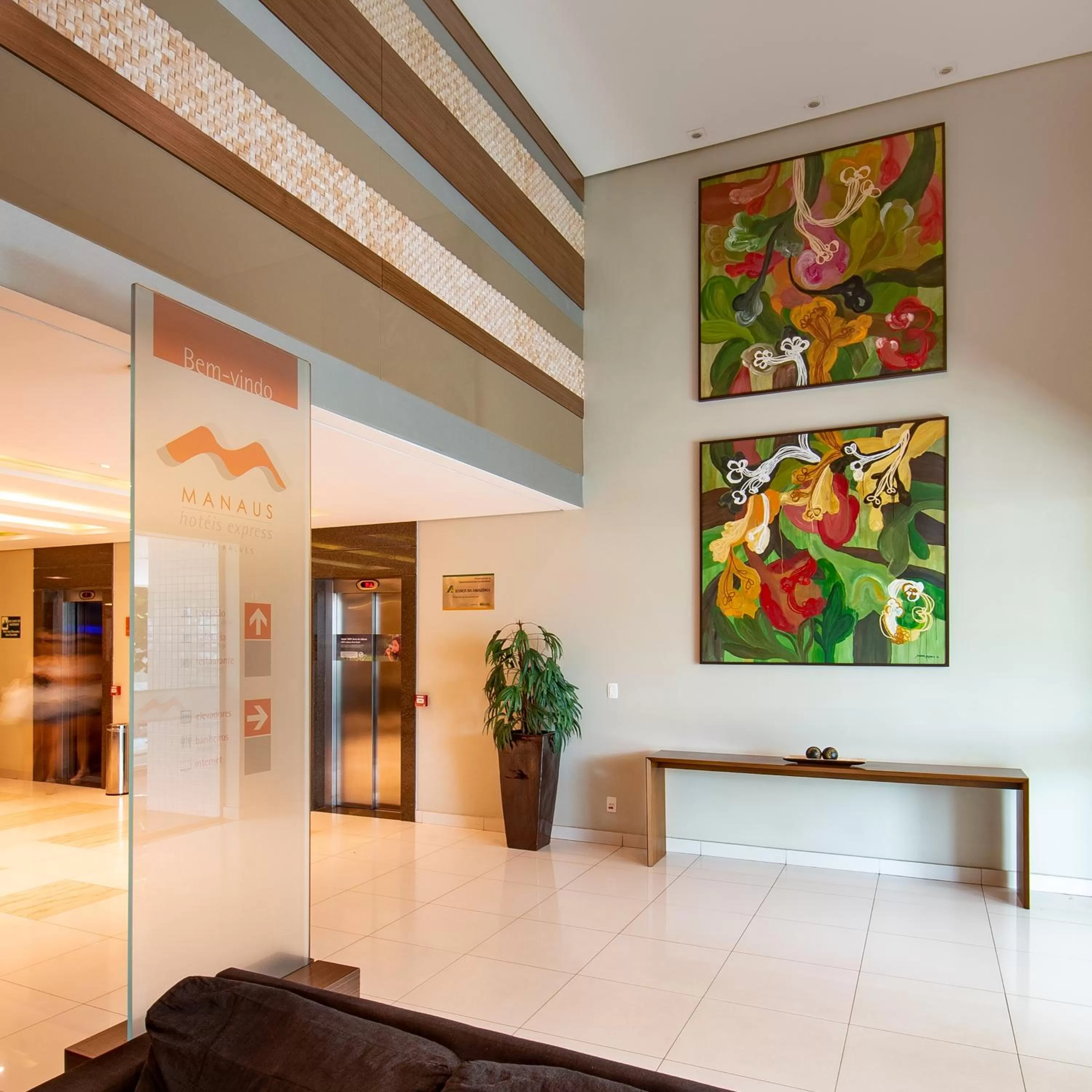 Lobby or reception in Express Vieiralves