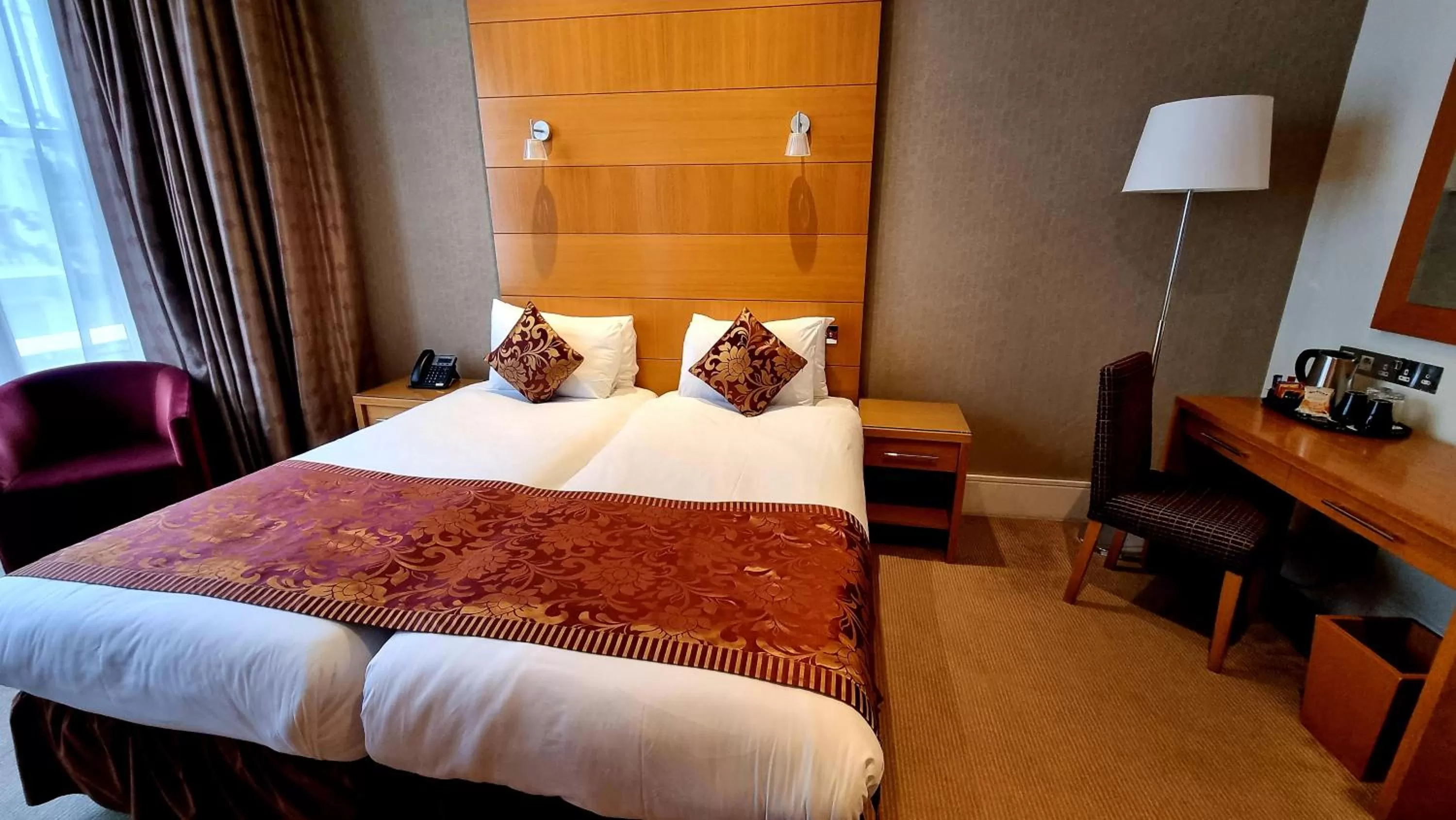 Bedroom, Bed in The Park City Grand Plaza Kensington Hotel