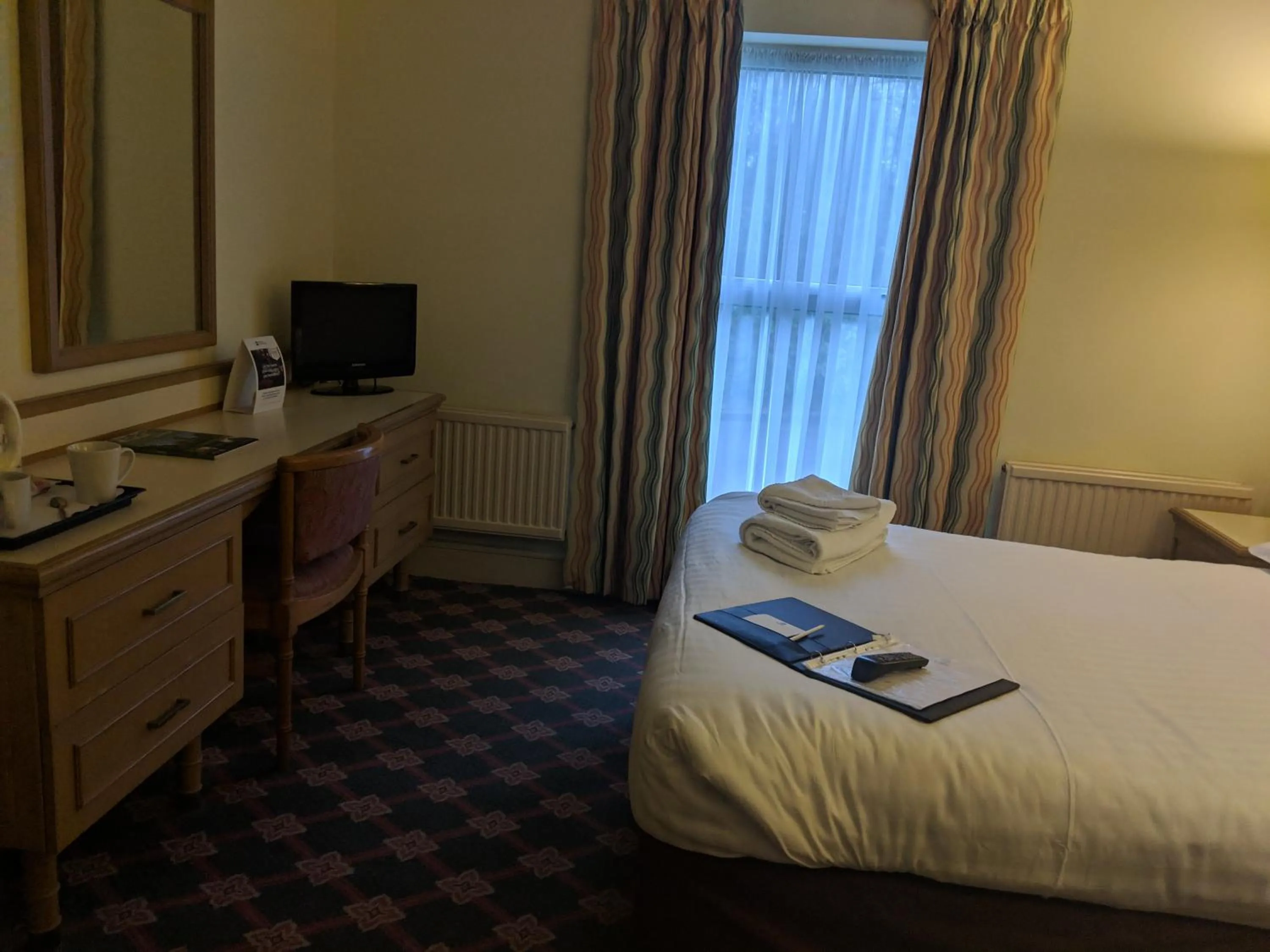Bedroom, Bed in Best Western Ipswich Hotel