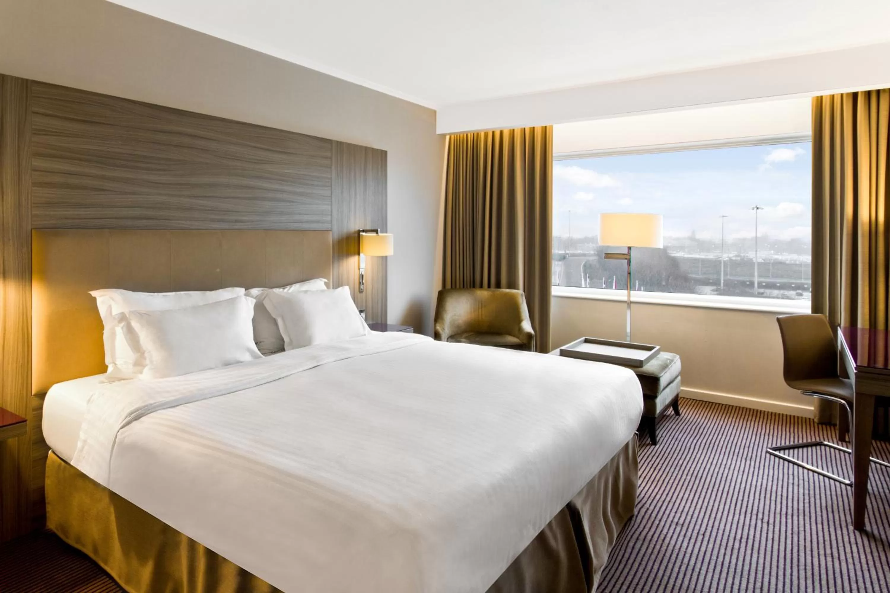 Photo of the whole room, Bed in Radisson Blu Manchester Airport