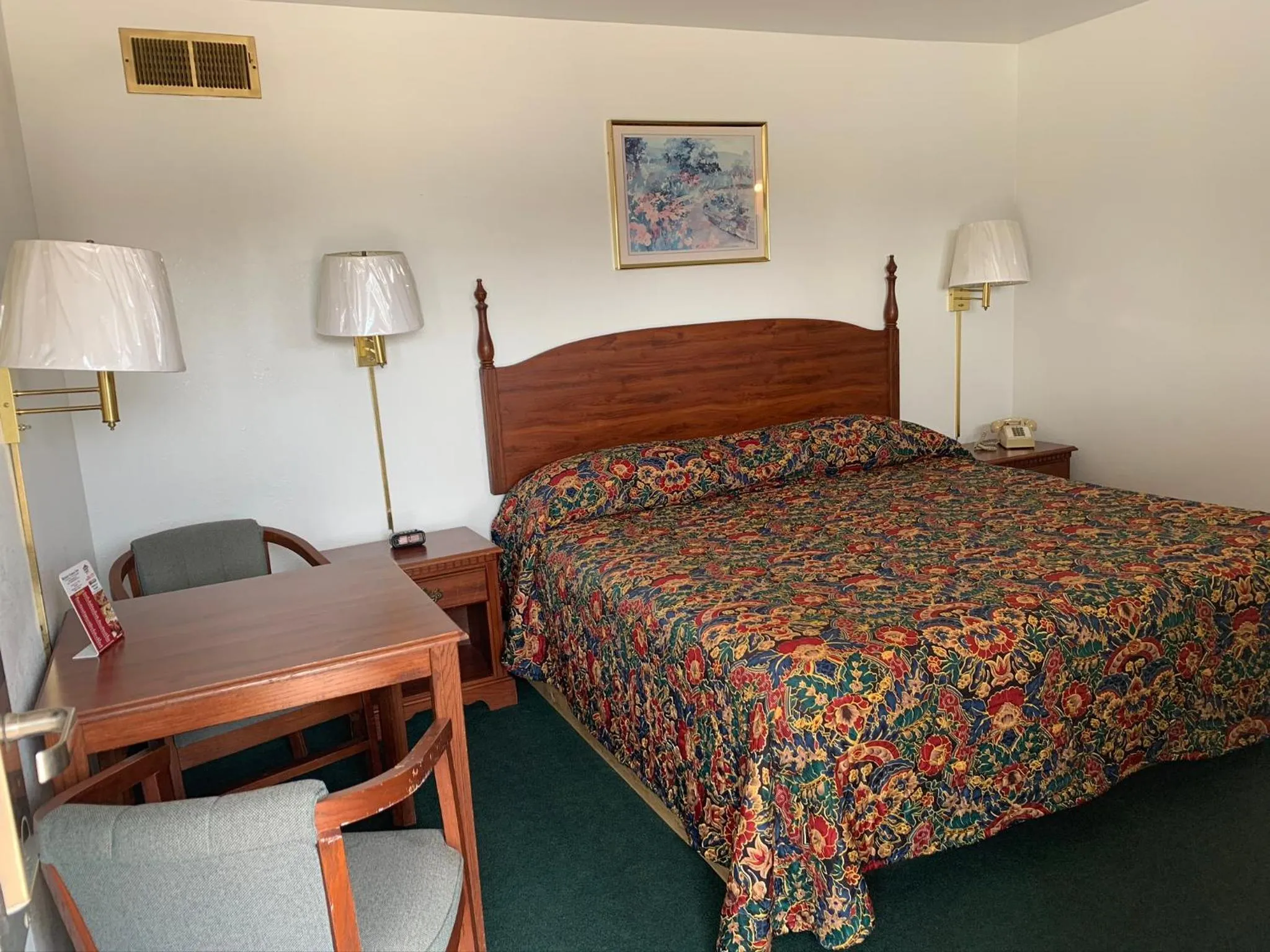 Bedroom in Budget Lodge Inn - Abilene