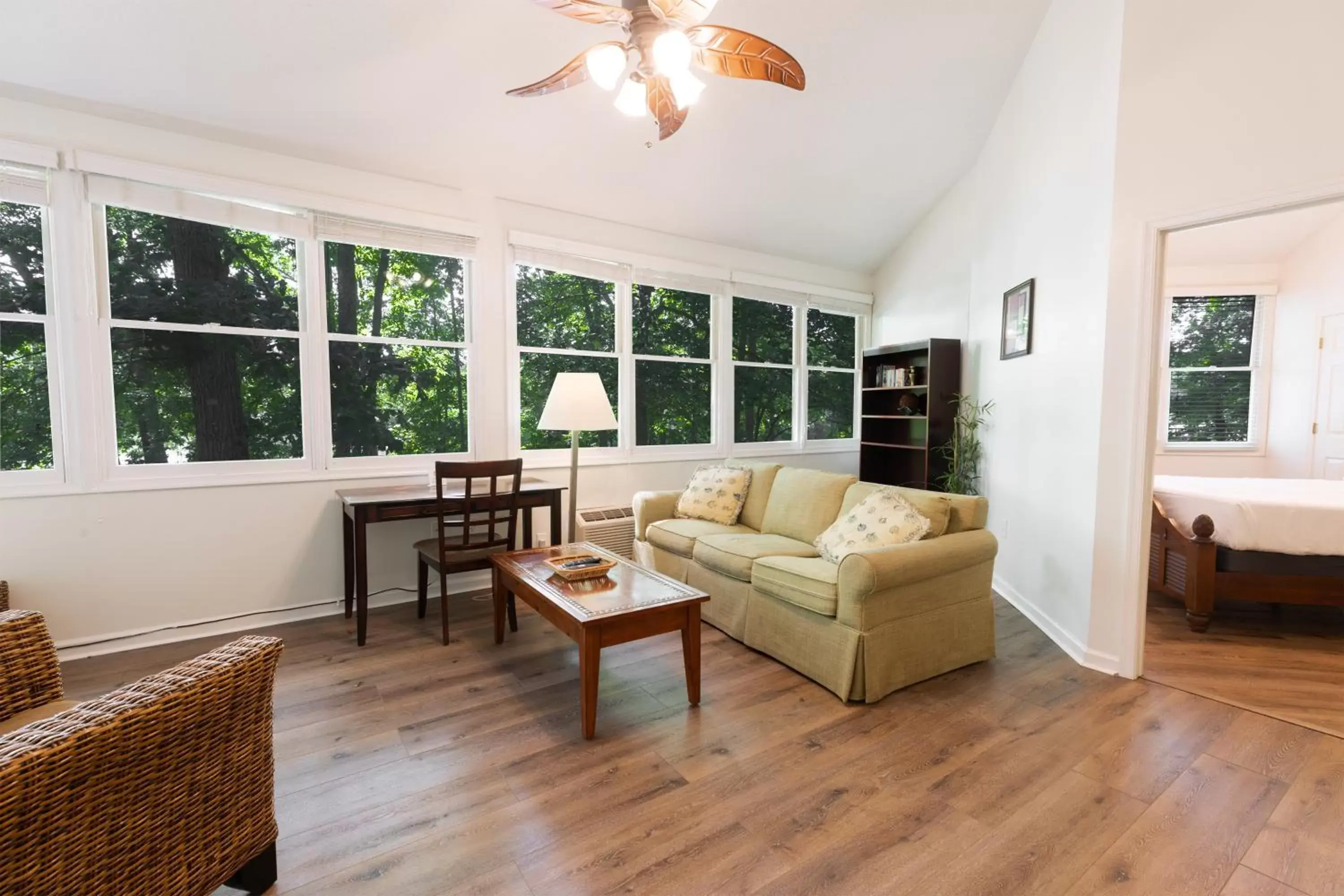 Two-Bedroom Suite in Halesford Harbour Resort - Smith Mountain Lake Two-Bedroom Suite in Halesford Harbour Resort - Smith Mountain Lake