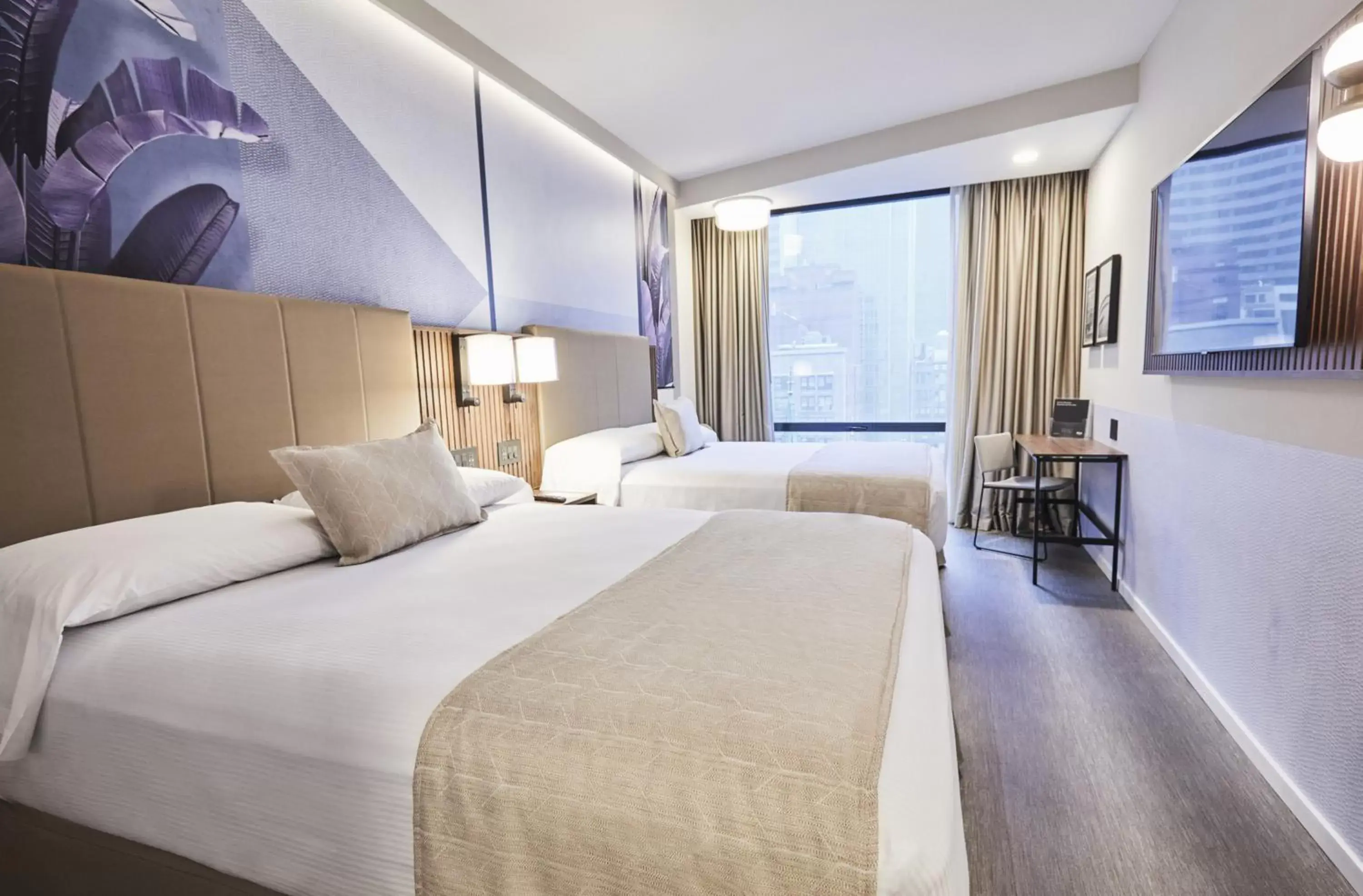 Deluxe Two Queen Beds in Riu Plaza Manhattan Times Square Deluxe Two Queen Beds in Riu Plaza Manhattan Times Square