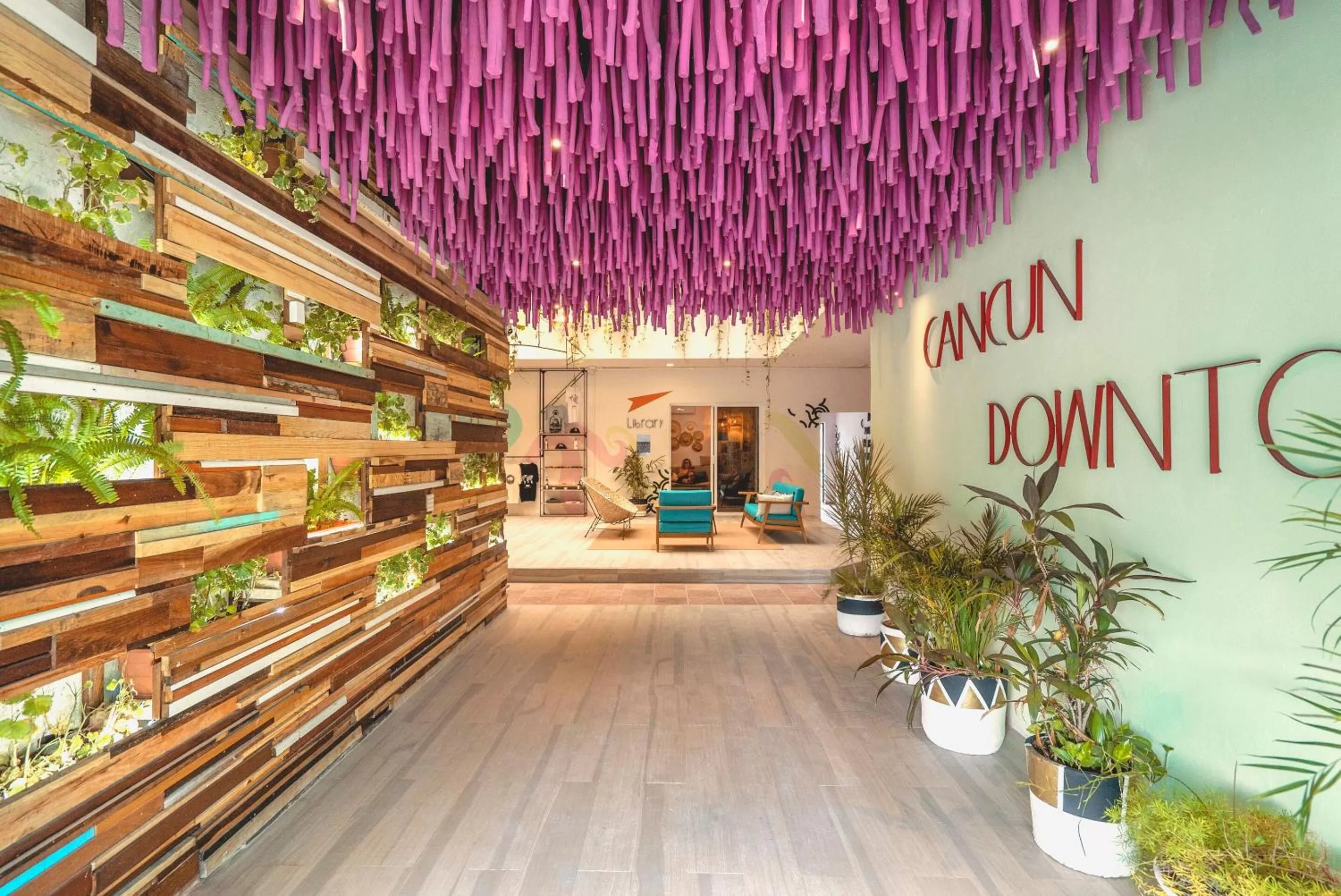 Facade/entrance in Nílu Cancun Downtown by Selina